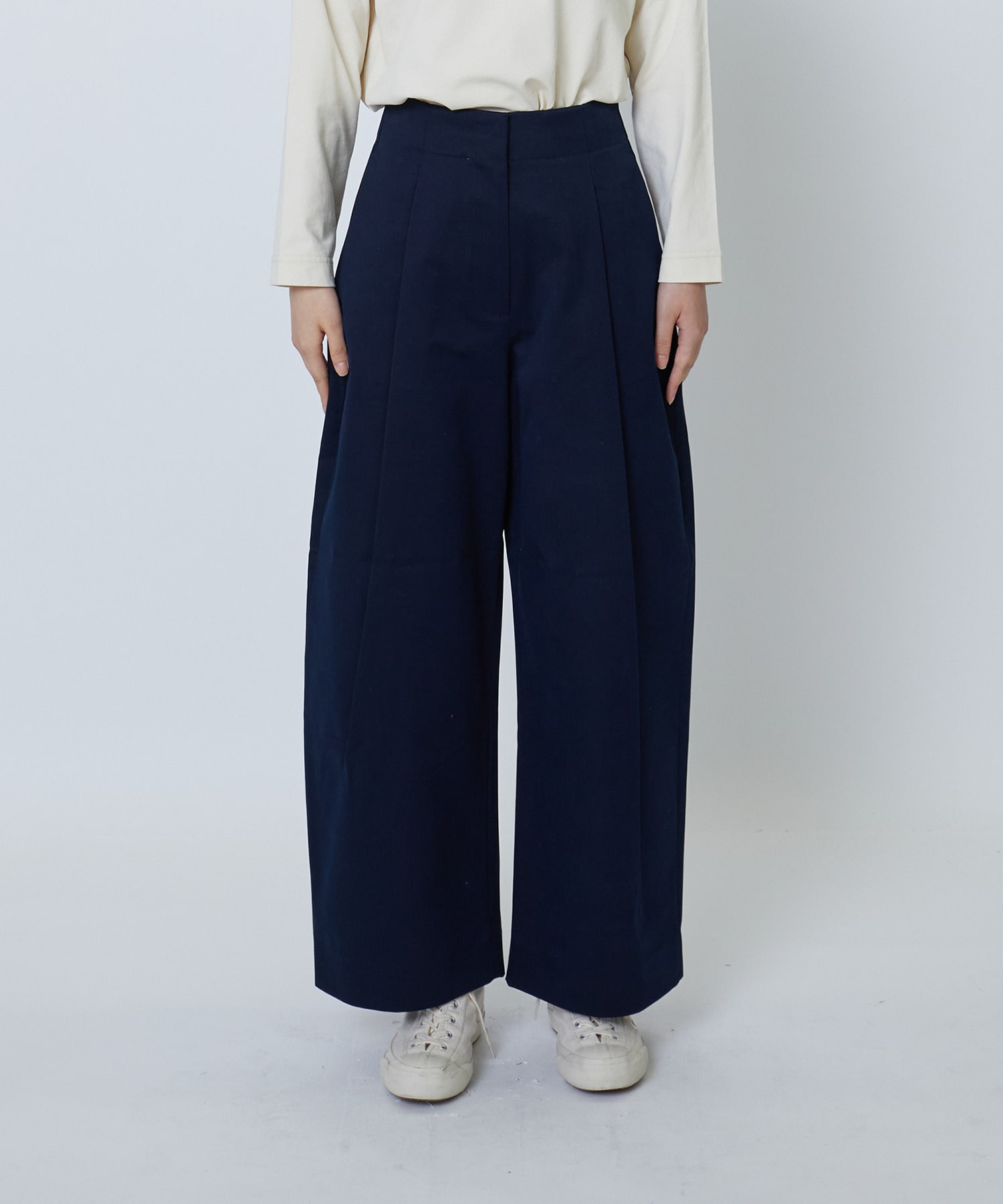 【LOISIR】＜STUDIO NICHOLSON＞「DORDONI」 TWILL COTTON PLEATS PANTS 詳細画像 ダークネイビー 14