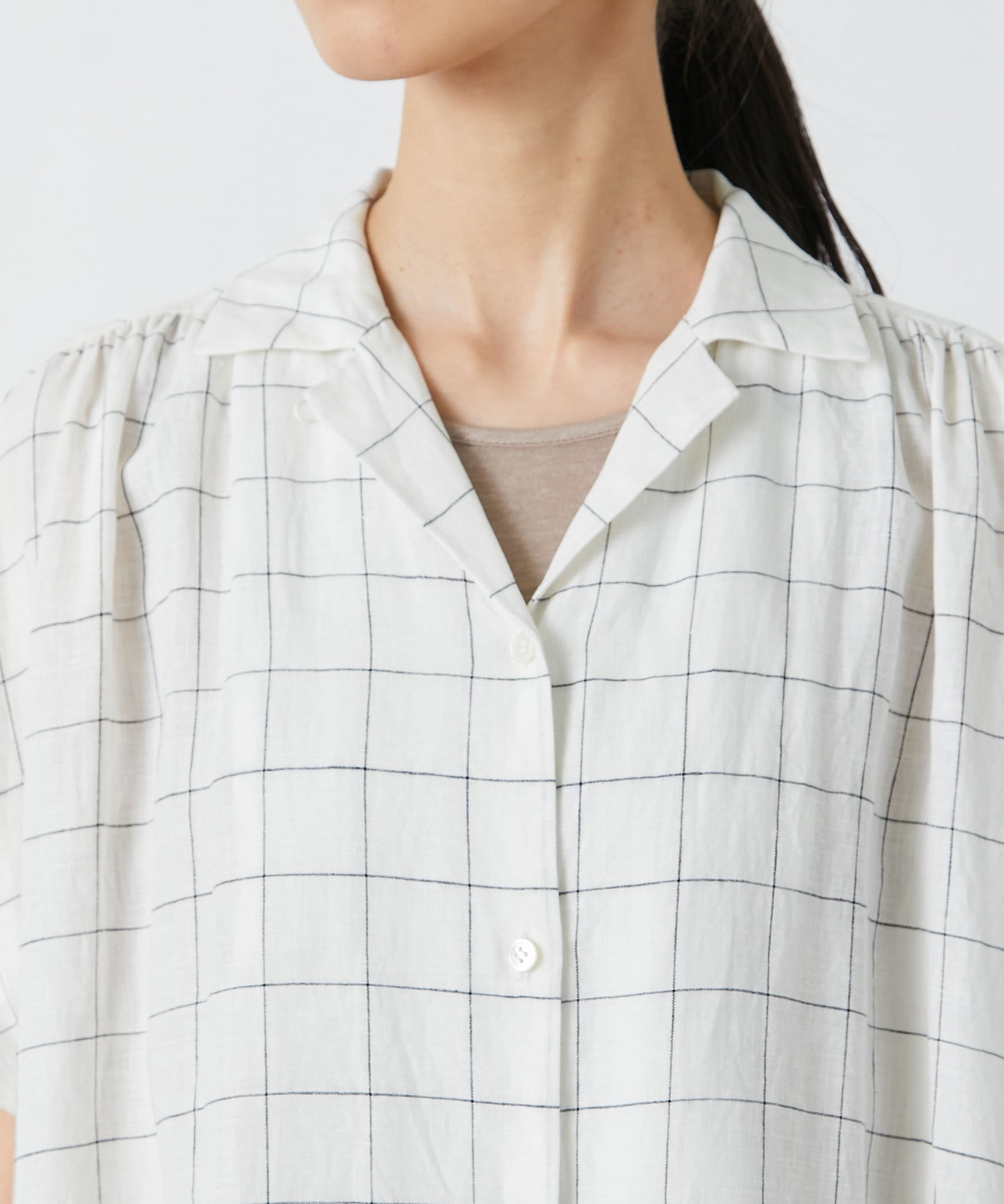 大人のおしゃれ手帖7月号掲載商品 オープンカラーオーバーワンピース Bigi Online Store ビギ オンラインストア