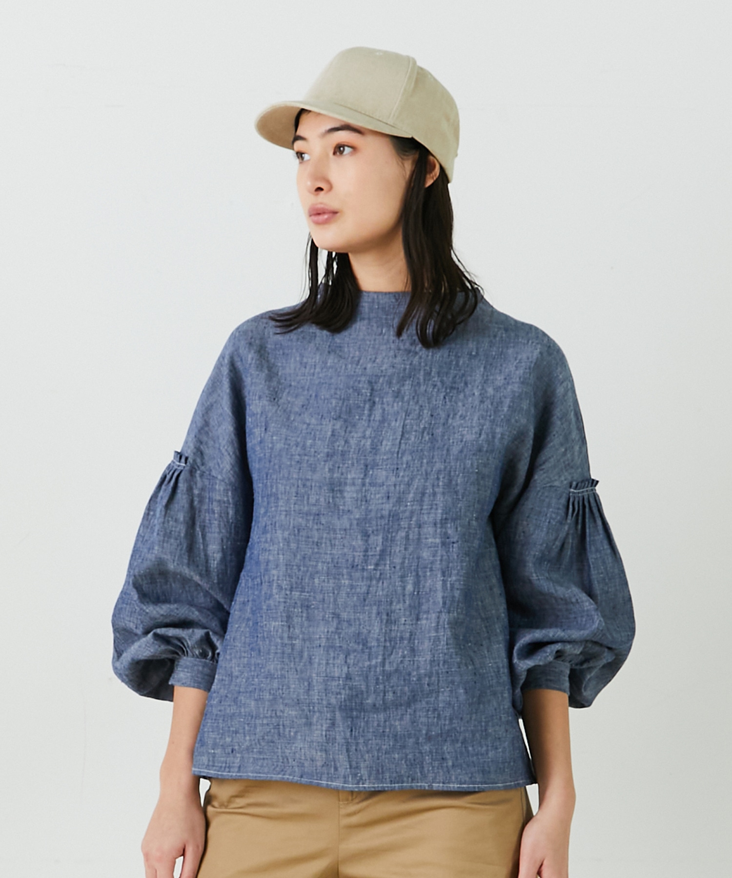 ボトルネックブラウス Bigi Online Store ビギ オンラインストア