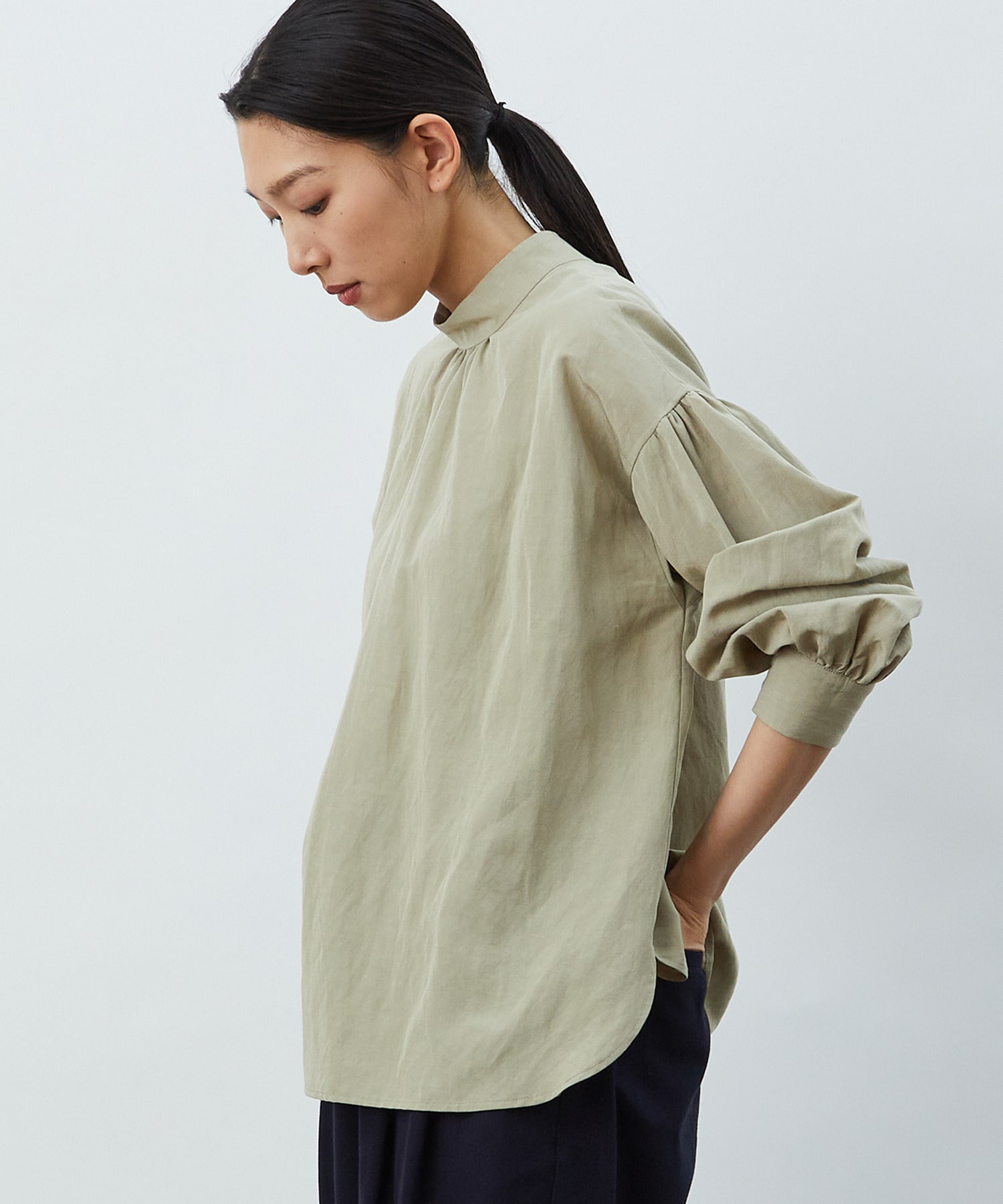 バックリボンブラウス Bigi Online Store ビギ オンラインストア