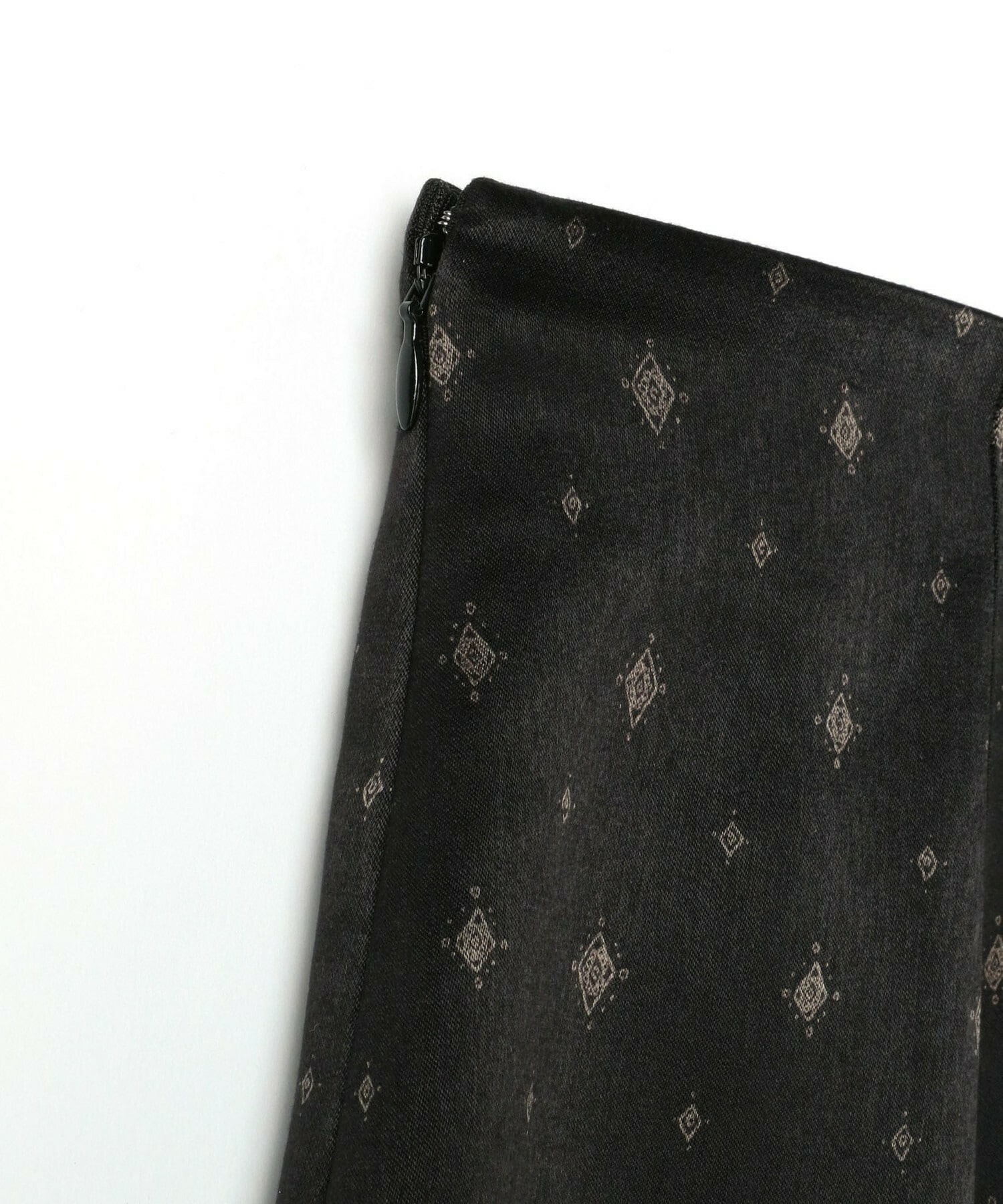 【L'EQUIPE】【Lサイズ】アート小紋プリントスカート 詳細画像 ブラック 4