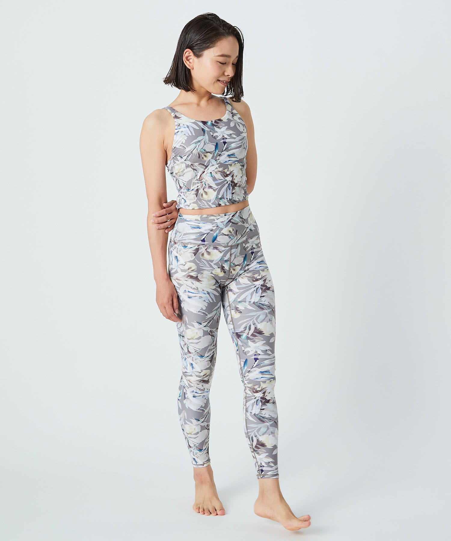 未使用 Alo Yoga Tranquility Romper - 通販 - poornatah.in