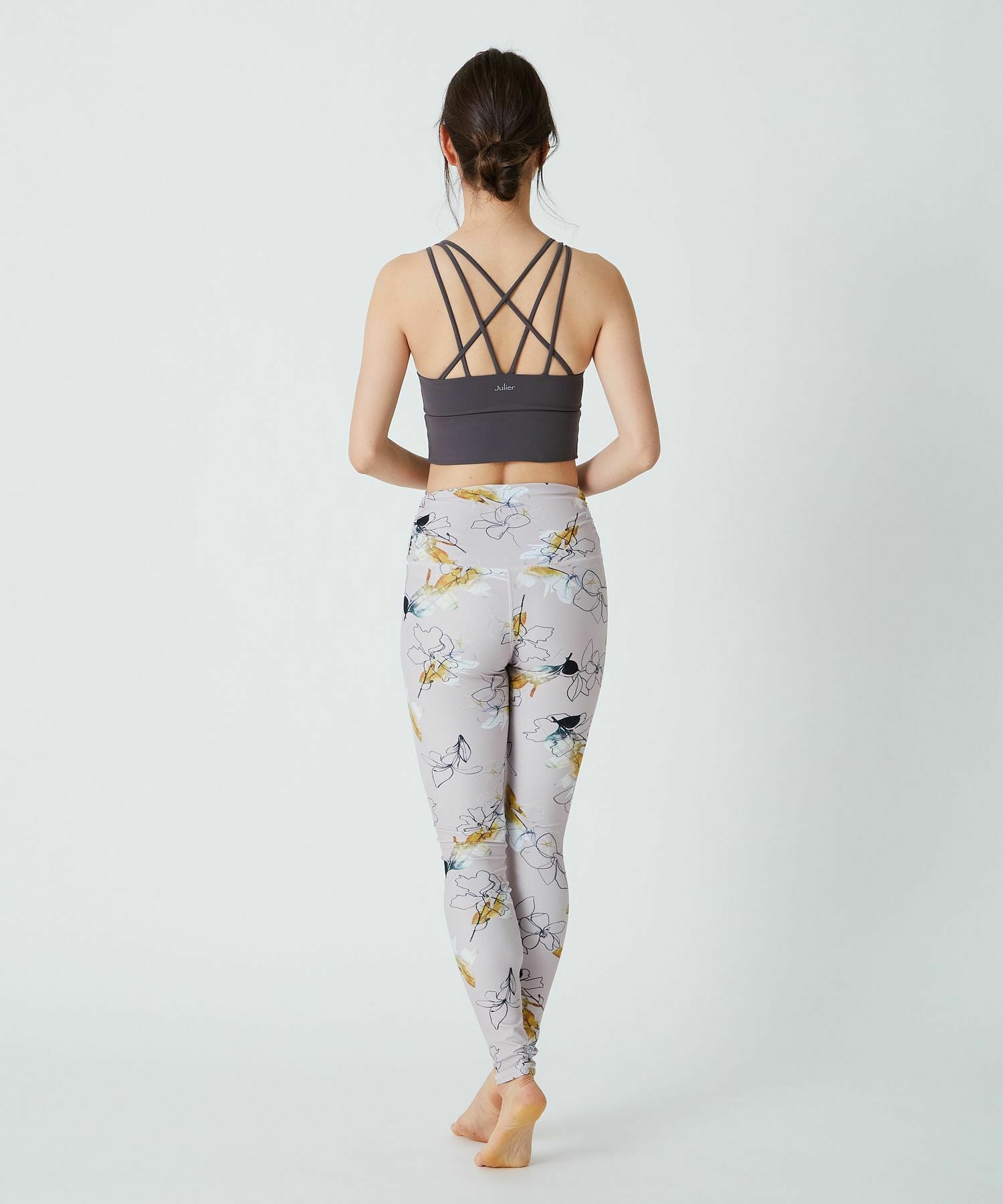 【ドラマ着用】【定番】YOGA FITショートトップス／パット付き・UVカット・吸汗速乾・ホットヨガ対応