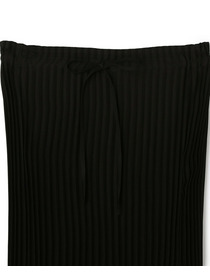 【yoshie inaba】SILK HABUTAE DRAWSTRING PLEATED SKIRT  詳細画像 ブラック 7