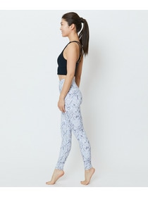 【Julier】【定番】YOGA FITショートトップス／パット付き・UVカット・吸汗速乾・ホットヨガ対応・水着・水陸両用 詳細画像 オフホワイト 34