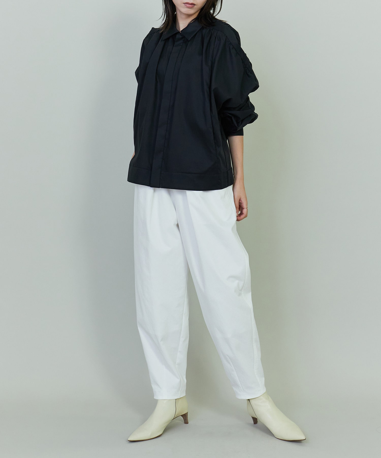 【endalence】コットンWクロスギャザースリーブシャツ 詳細画像 ブラック 5