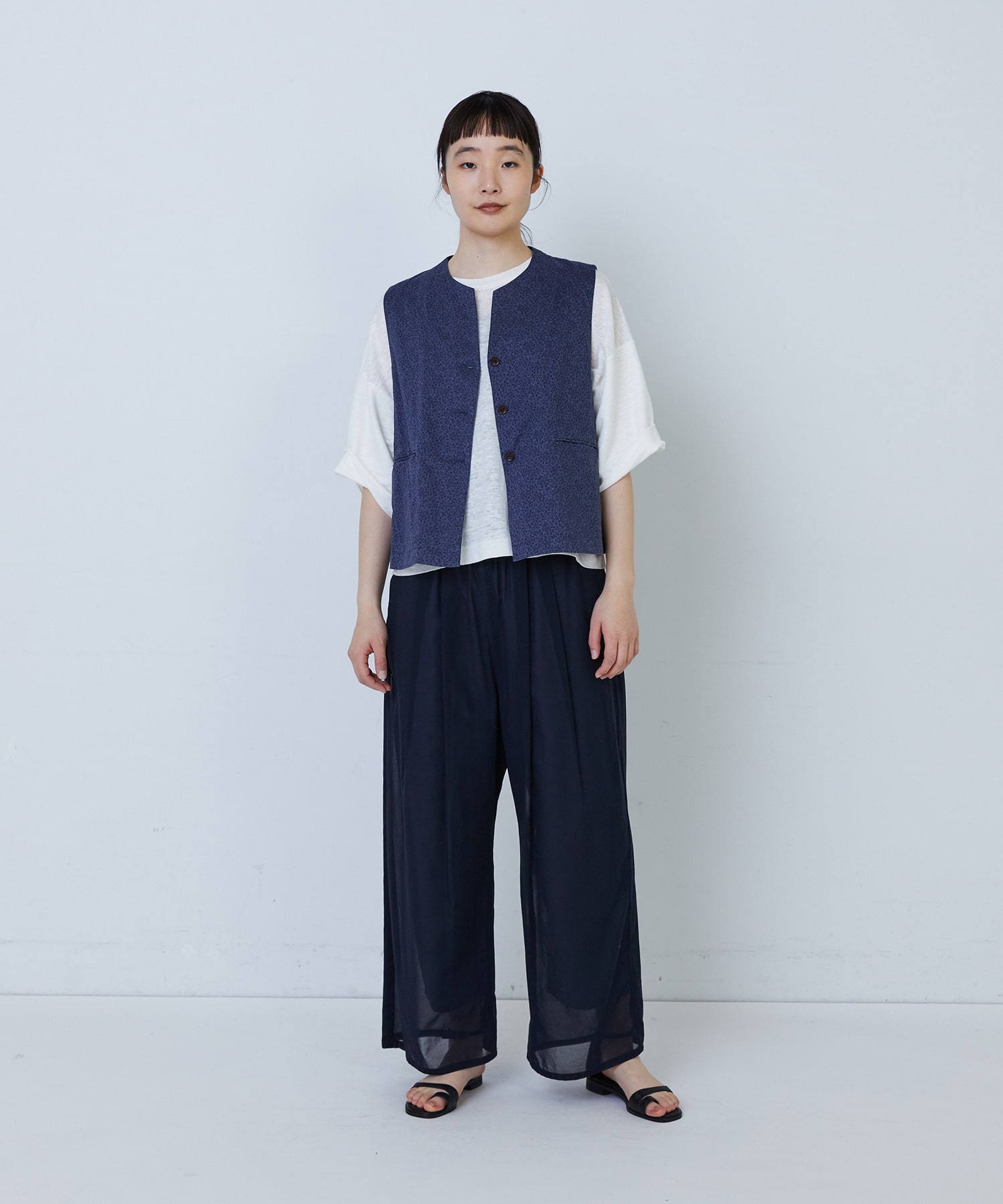 【LOISIR】リバティプリントオーバーダイベスト 詳細画像 ネイビー 1