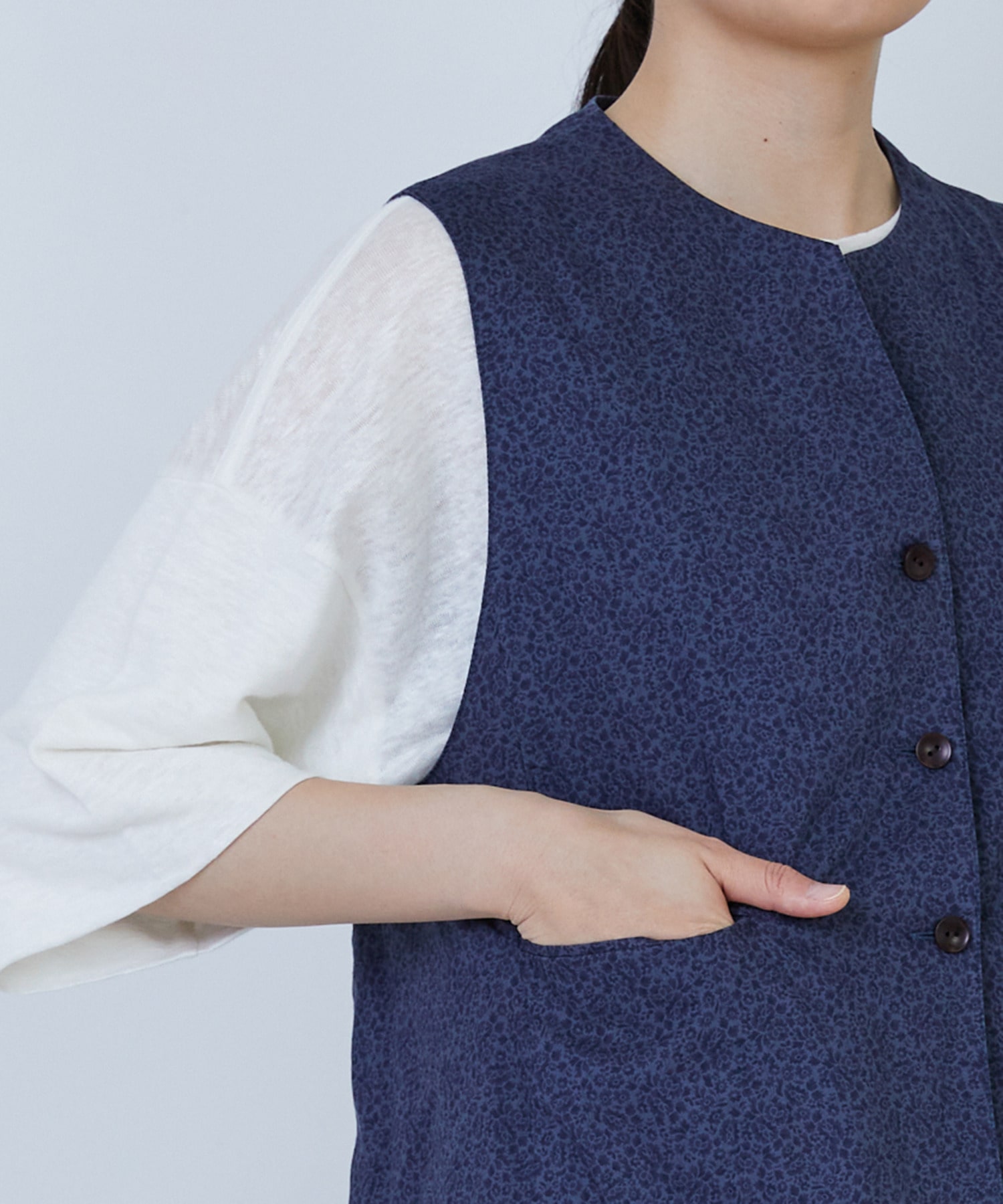 【LOISIR】リバティプリントオーバーダイベスト 詳細画像 ネイビー 13