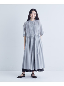 【congés payés】バイアスピンタックワンピース 詳細画像 チャコールグレー 1