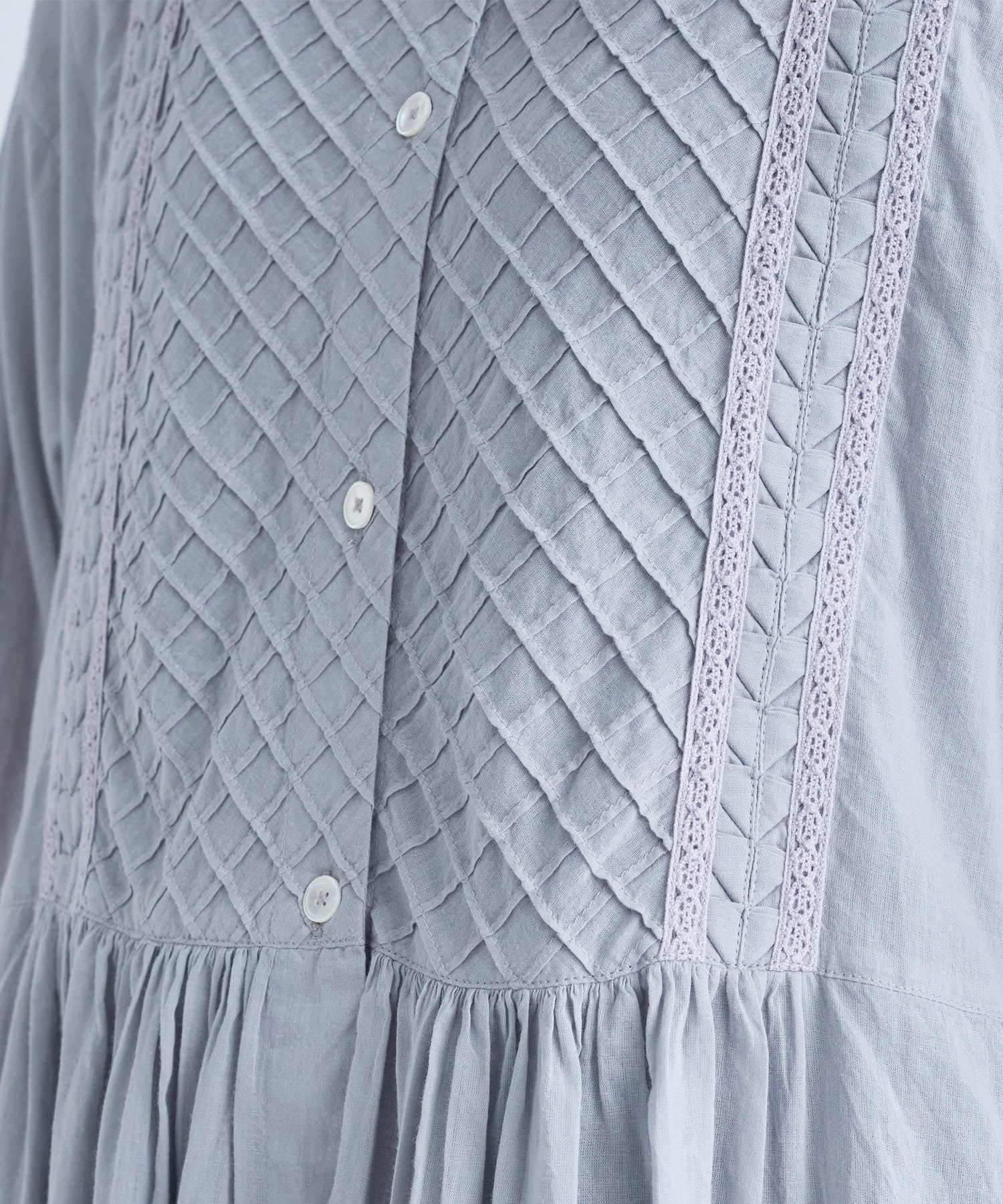 【congés payés】バイアスピンタックワンピース 詳細画像 チャコールグレー 13