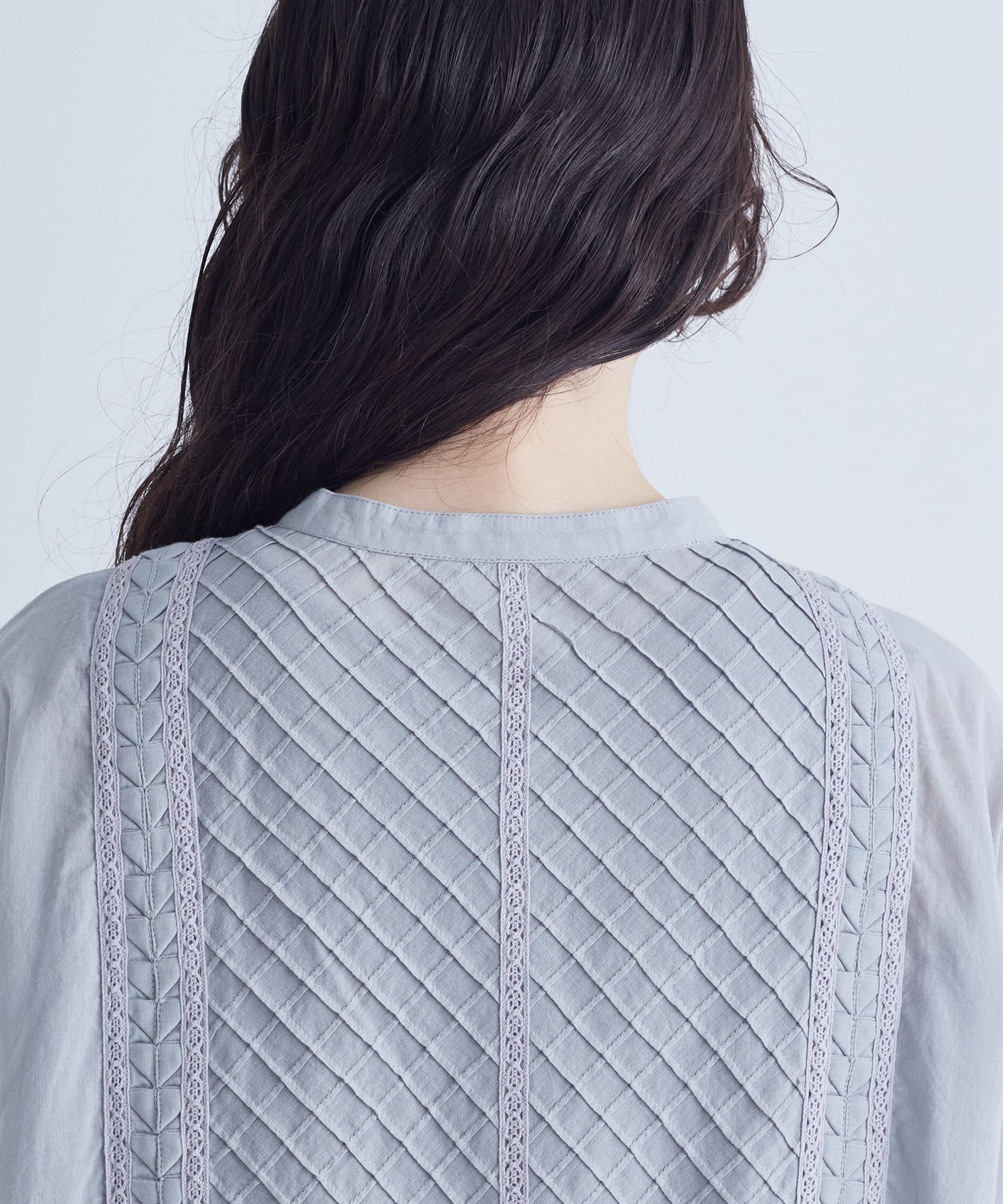 【congés payés】バイアスピンタックワンピース 詳細画像 チャコールグレー 9