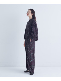 【congés payés】フラワージャカードブラウス 詳細画像 グレー系その他 10