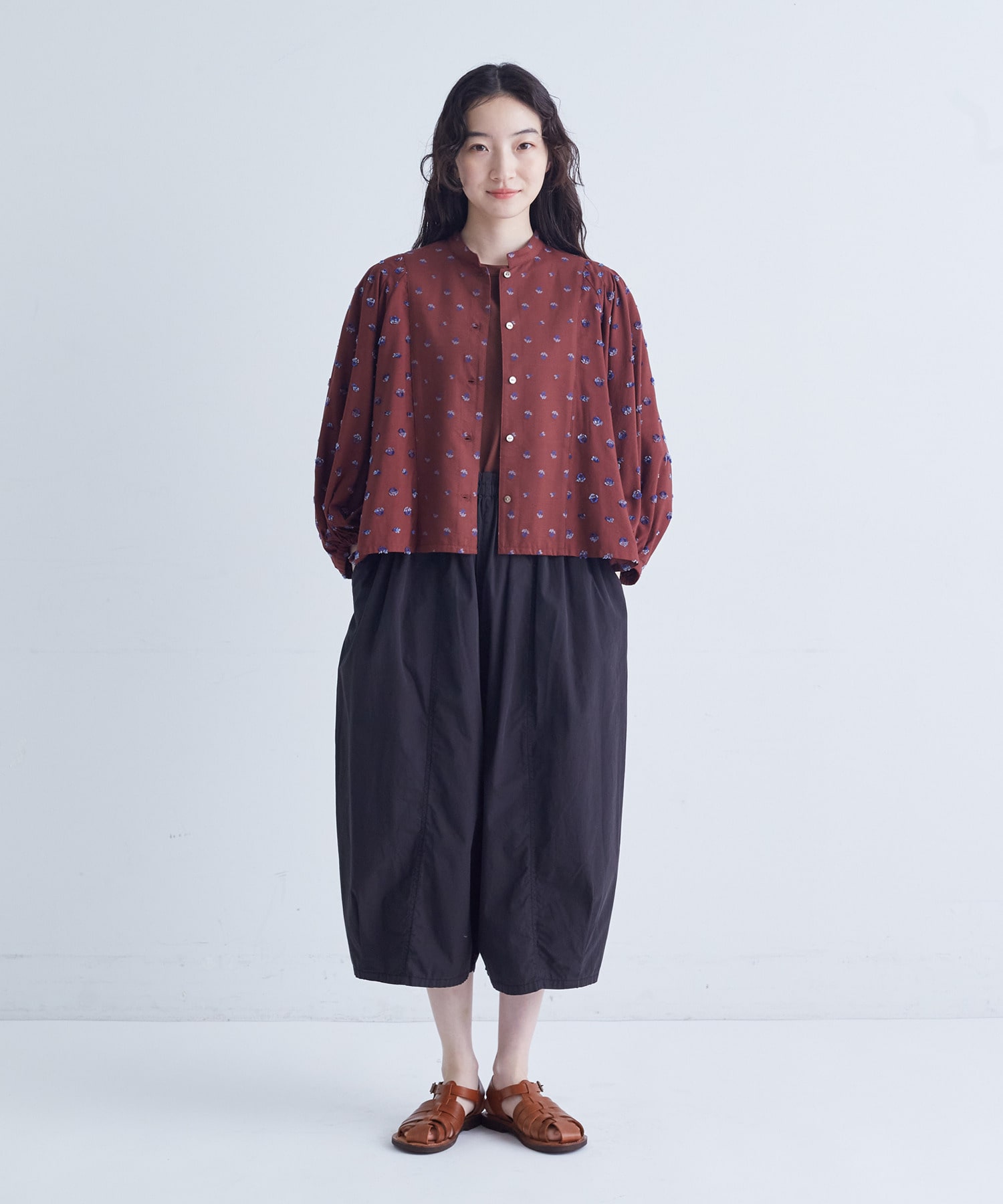 【congés payés】フラワージャカードブラウス 詳細画像 グレー系その他 1