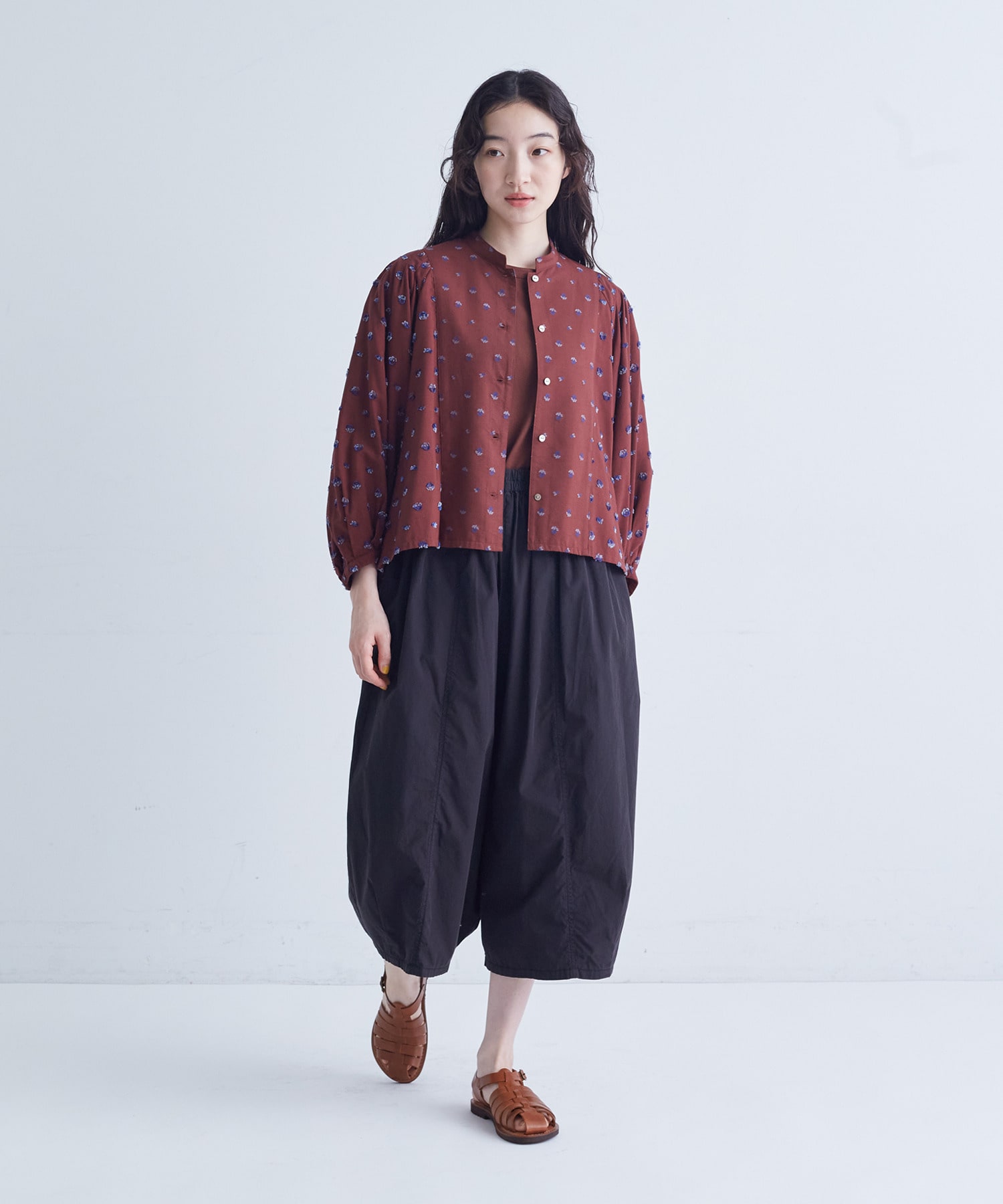 【congés payés】フラワージャカードブラウス 詳細画像 グレー系その他 2