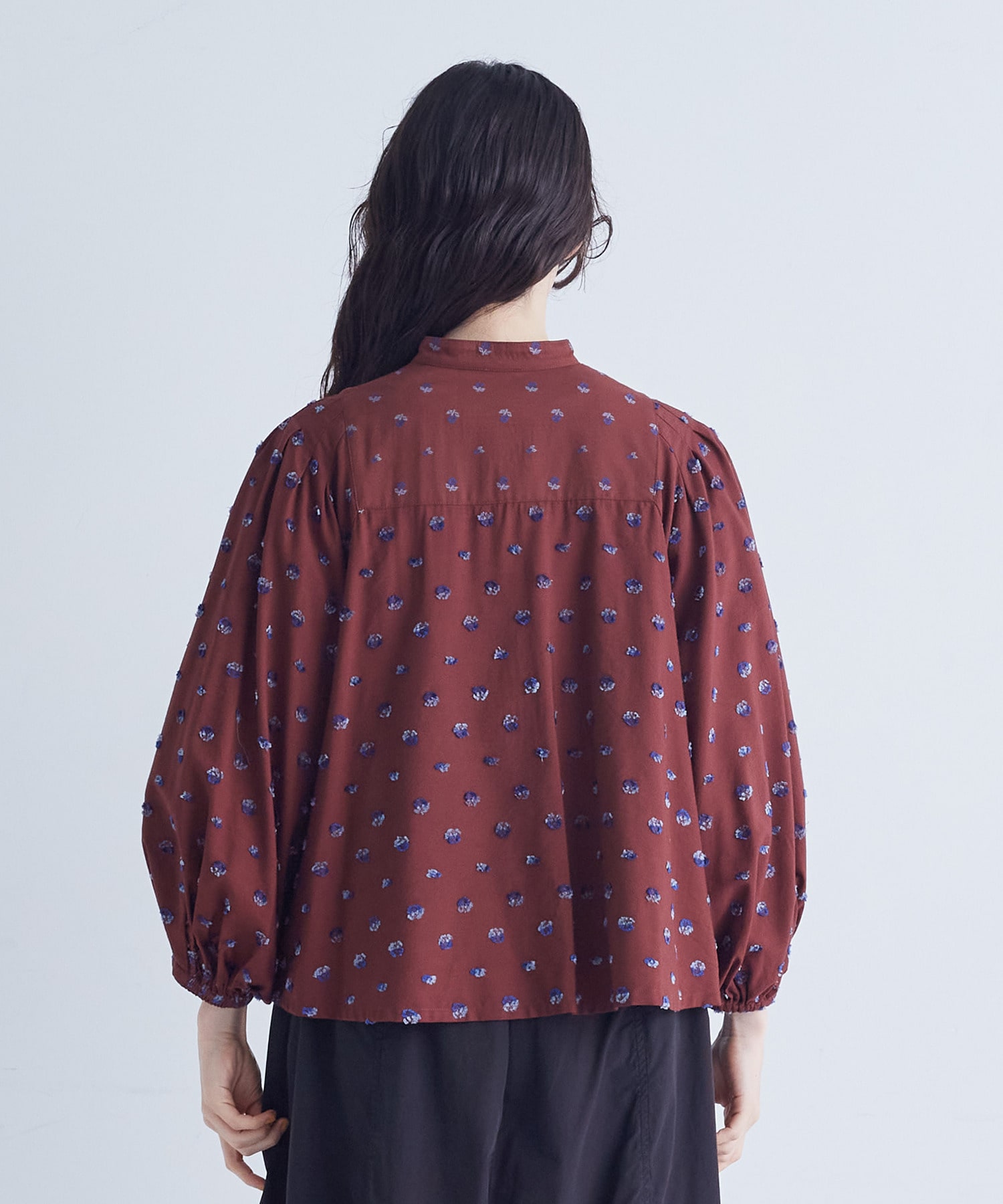 【congés payés】フラワージャカードブラウス 詳細画像 グレー系その他 7