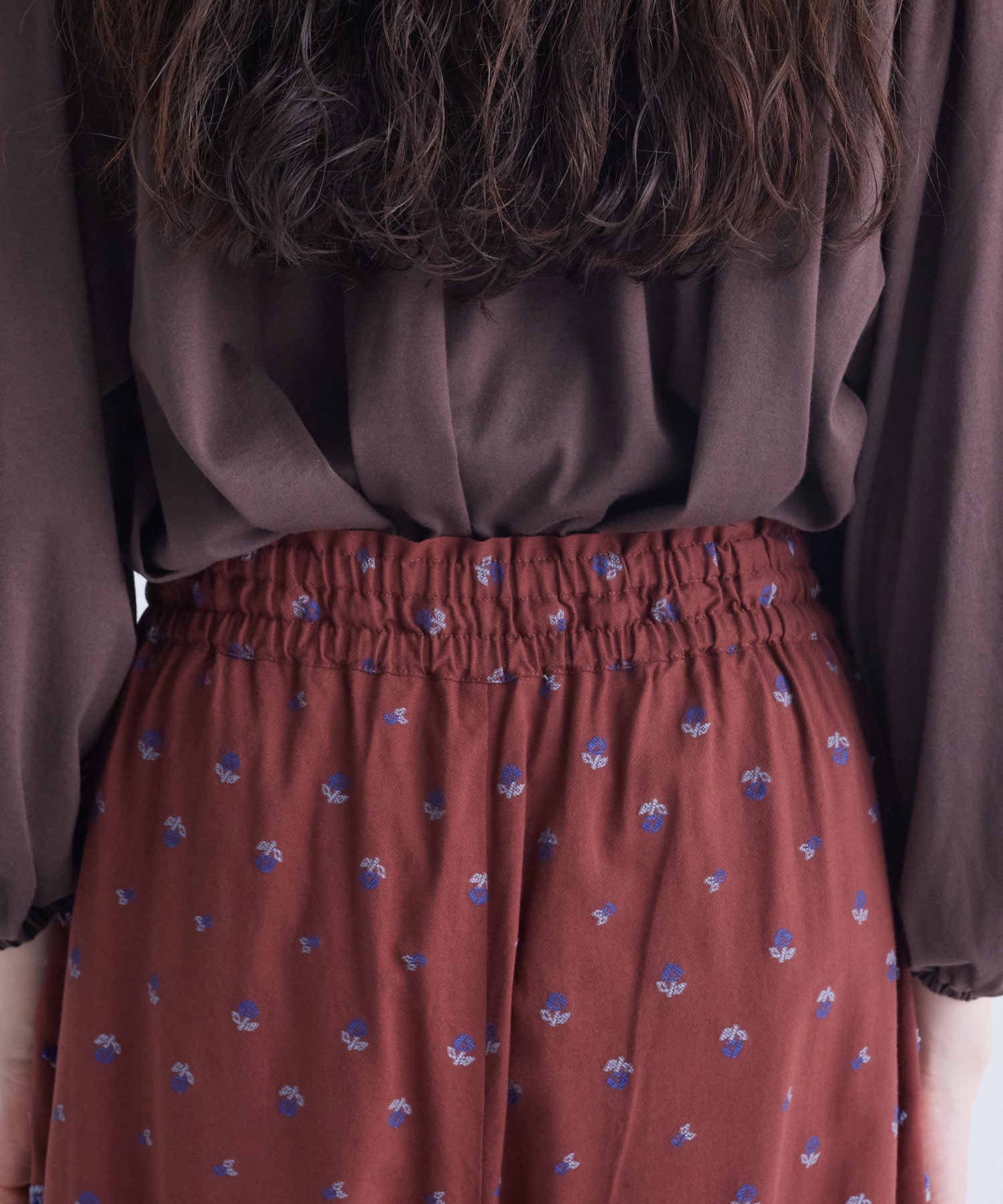 【congés payés】フラワーカットジャカードパンツ 詳細画像 グレー系その他 9