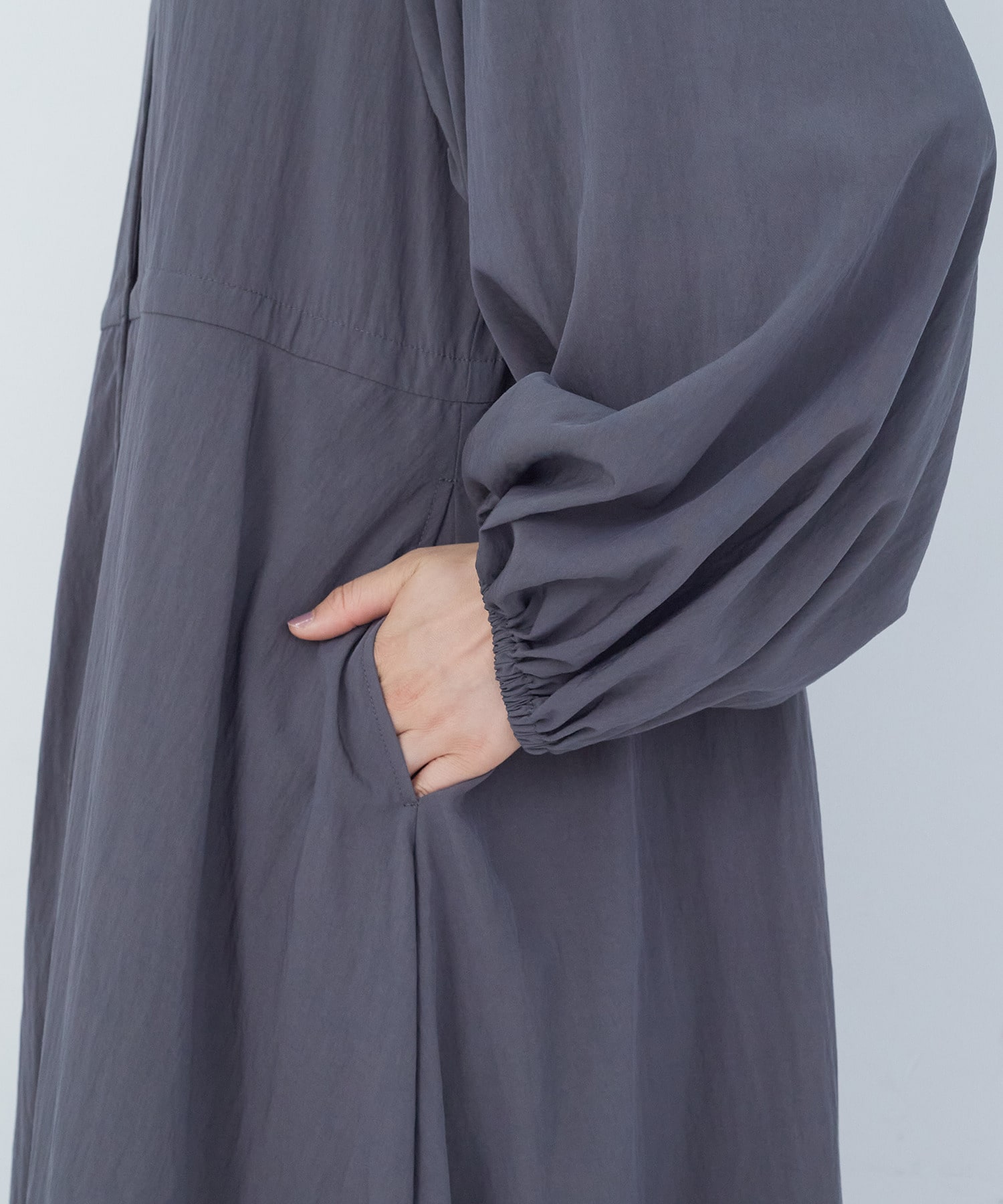 【ADIEU TRISTESSE】レーヨンナイロンワンピース 詳細画像 チャコールグレー 17