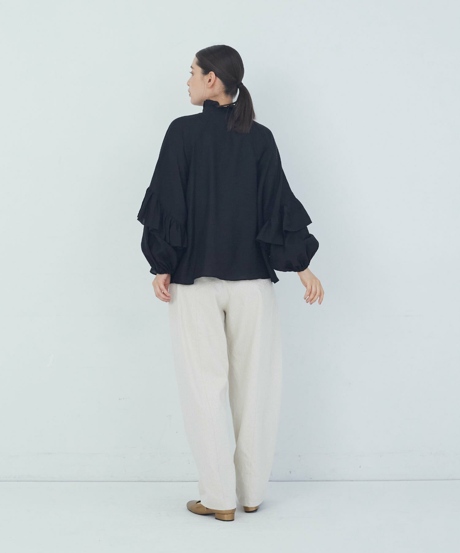 【ADIEU TRISTESSE】｜2BUY10%OFF・3BUY20%OFF｜シルク混フリルブラウス 詳細画像 オフホワイト 3