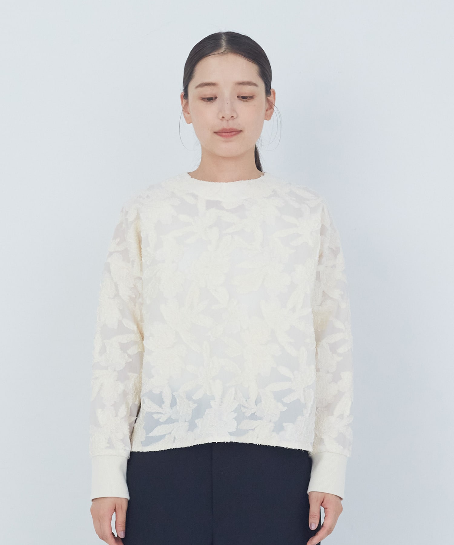 【ADIEU TRISTESSE】カットジャカードブラウス 詳細画像 オフホワイト 10