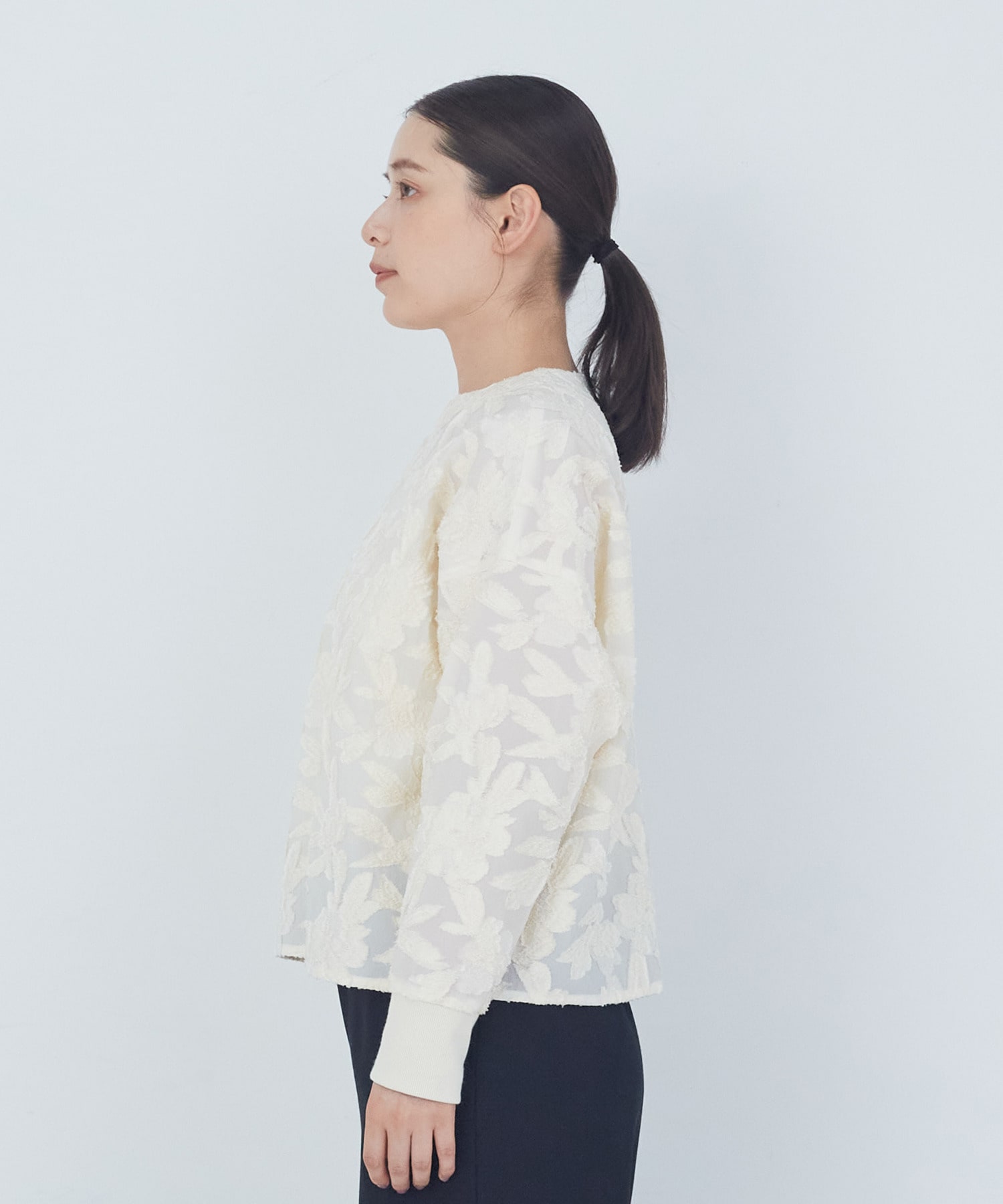 【ADIEU TRISTESSE】カットジャカードブラウス 詳細画像 オフホワイト 11