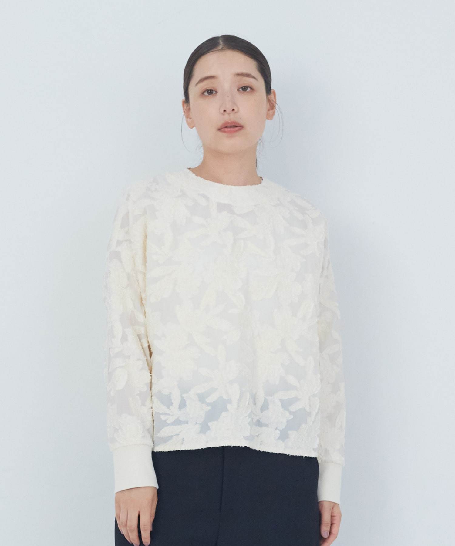 【ADIEU TRISTESSE】カットジャカードブラウス 詳細画像 オフホワイト 1