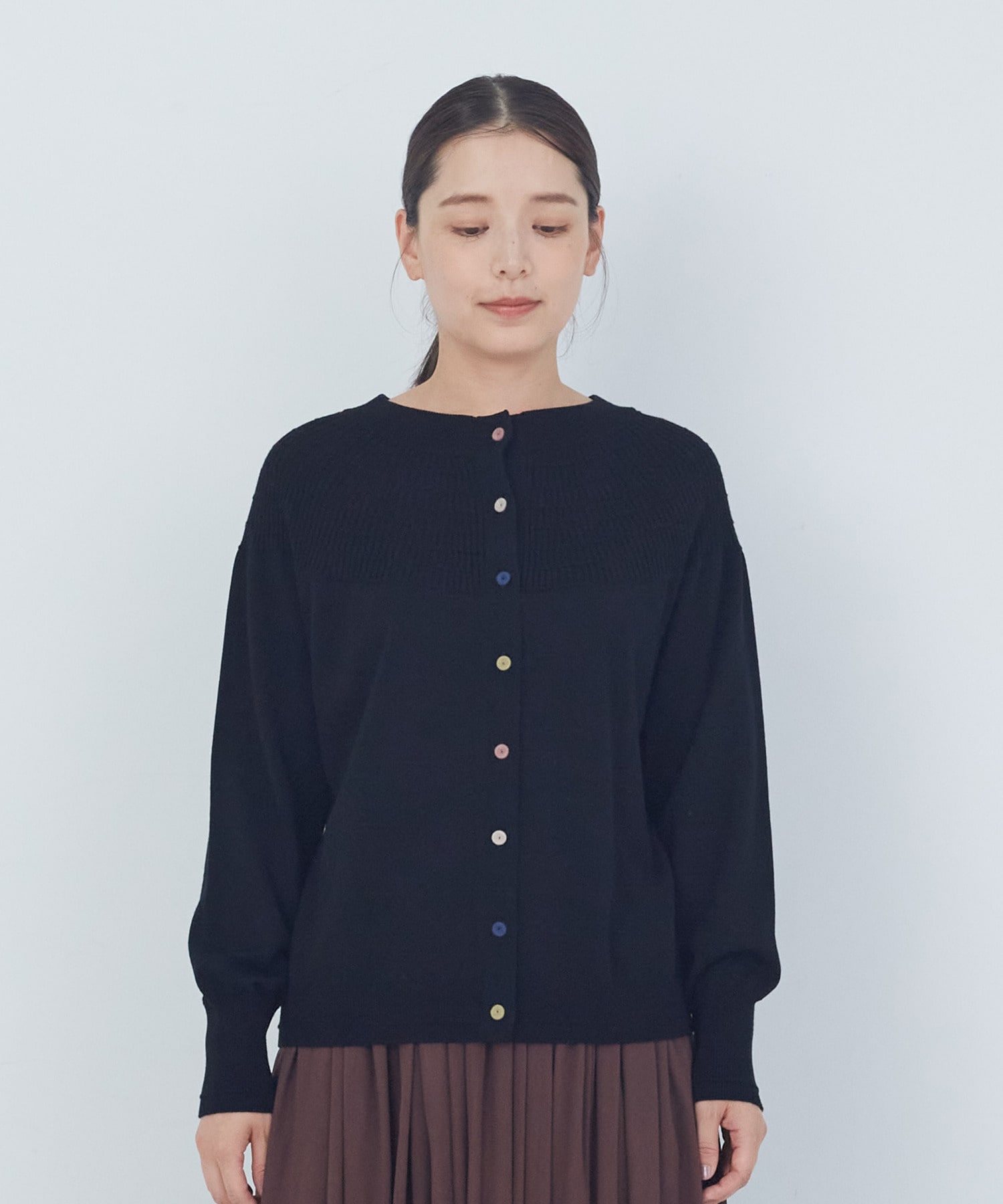 キュウシンリブカラフル釦カーディガン｜BIGI online store