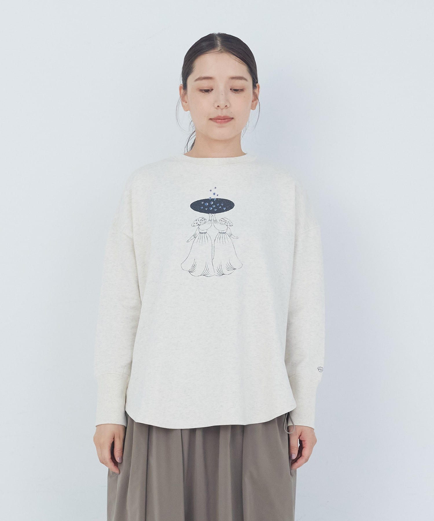 【ADIEU TRISTESSE】【杉本さなえさんコラボ】星座プリント裏毛プルオーバー 詳細画像 オートミール 10