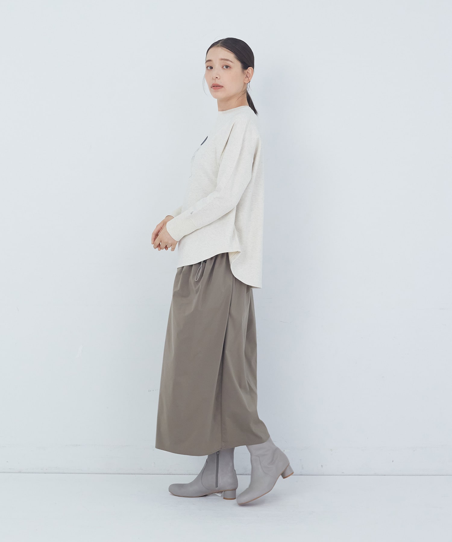 【ADIEU TRISTESSE】【杉本さなえさんコラボ】星座プリント裏毛プルオーバー 詳細画像 オートミール 8