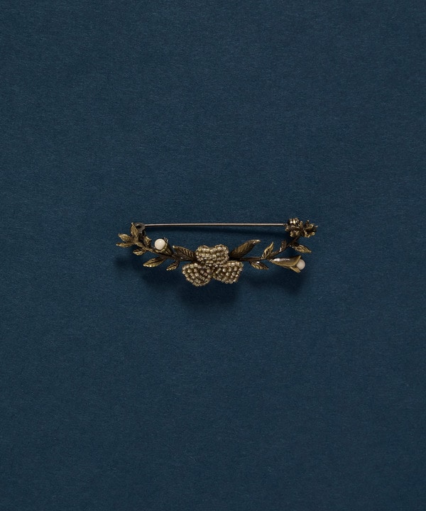 【ADIEU TRISTESSE】【クリスマスマルシェ】アーチフラワービーズブローチ