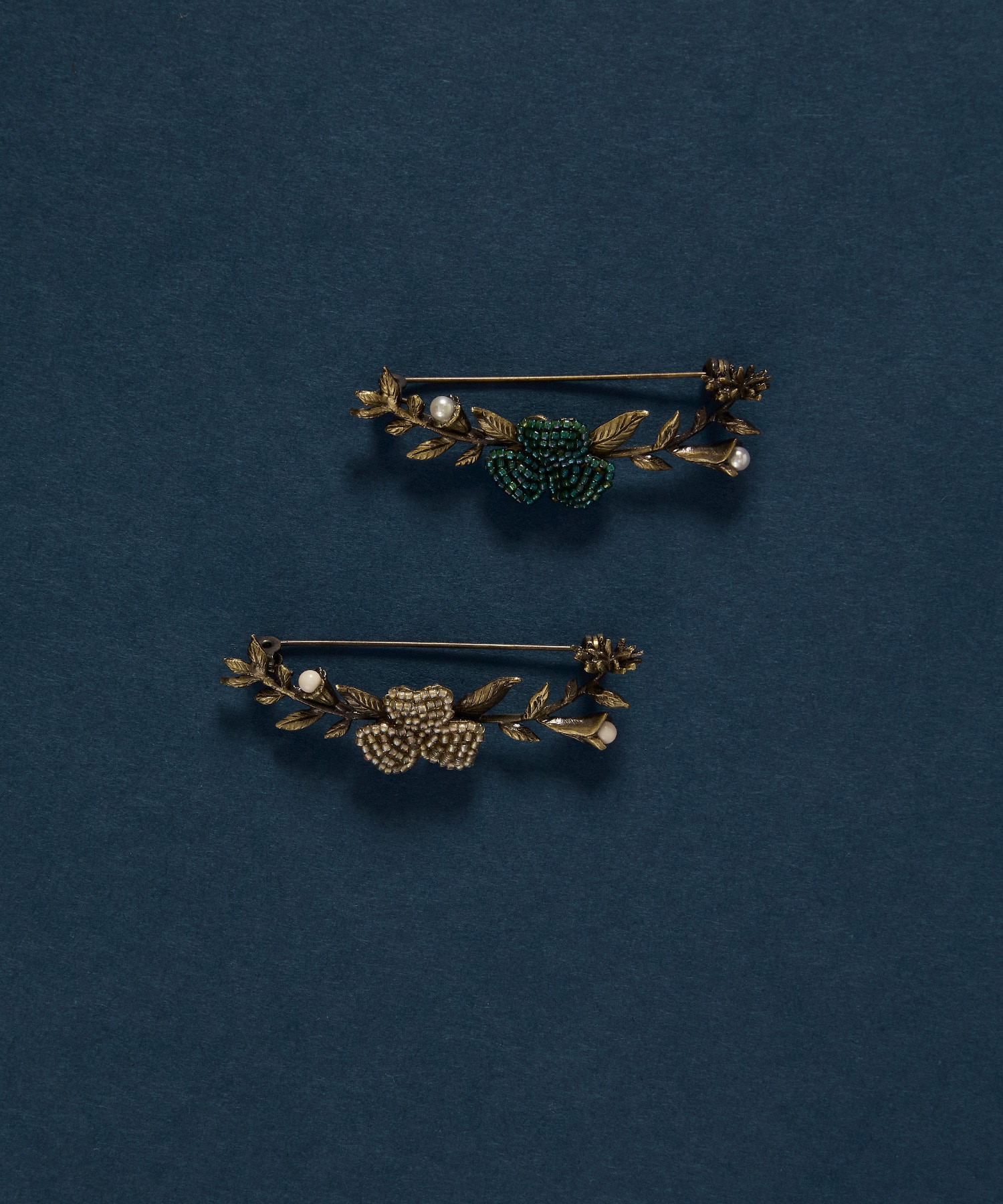 【ADIEU TRISTESSE】【クリスマスマルシェ】アーチフラワービーズブローチ 詳細画像 ブルーグリーン 1