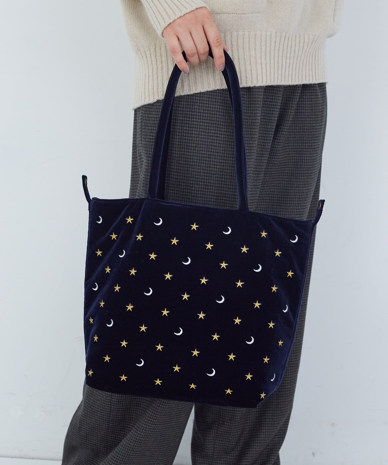 黒のバッグ・ポーチ ピンク刺繍 黒のバッグ・ポーチ ピンク刺繍 刺繍入りポーチ #087a ピンク