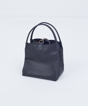 【ADIEU TRISTESSE】ショルダーストラップ付きスクエアバック 詳細画像 ブラック 1