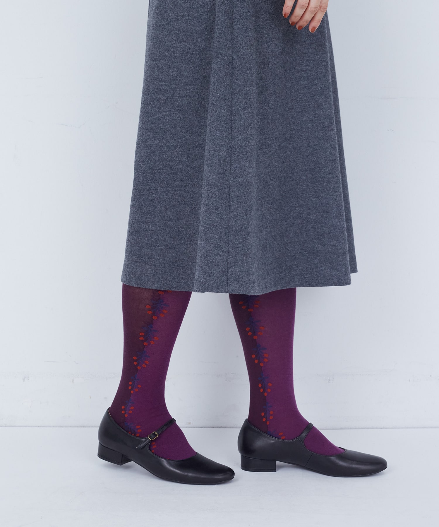 【ADIEU TRISTESSE】ライン配色ハイソックス 詳細画像 ネイビー 2