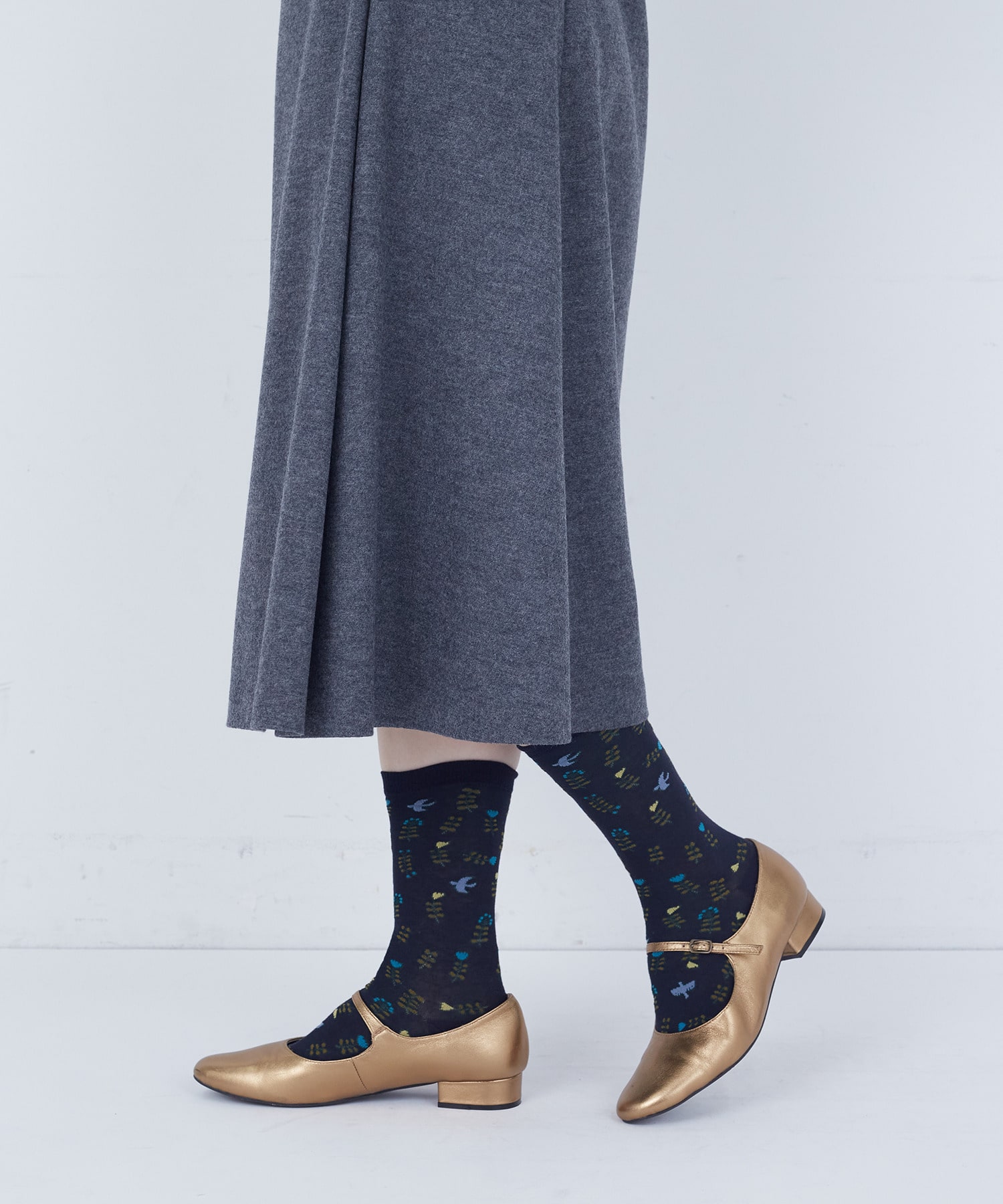 【ADIEU TRISTESSE】お花＆鳥ソックス 詳細画像 ネイビー 3