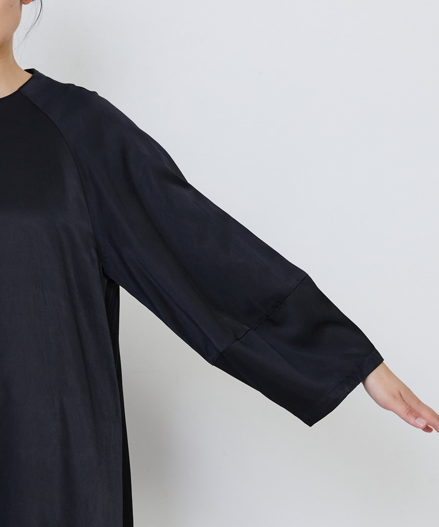 【LOISIR】｜2BUY10%OFF・3BUY20%OFF｜【MTサイズあり】コットンレーヨンサテンティアードワンピース 詳細画像 ブラック 12