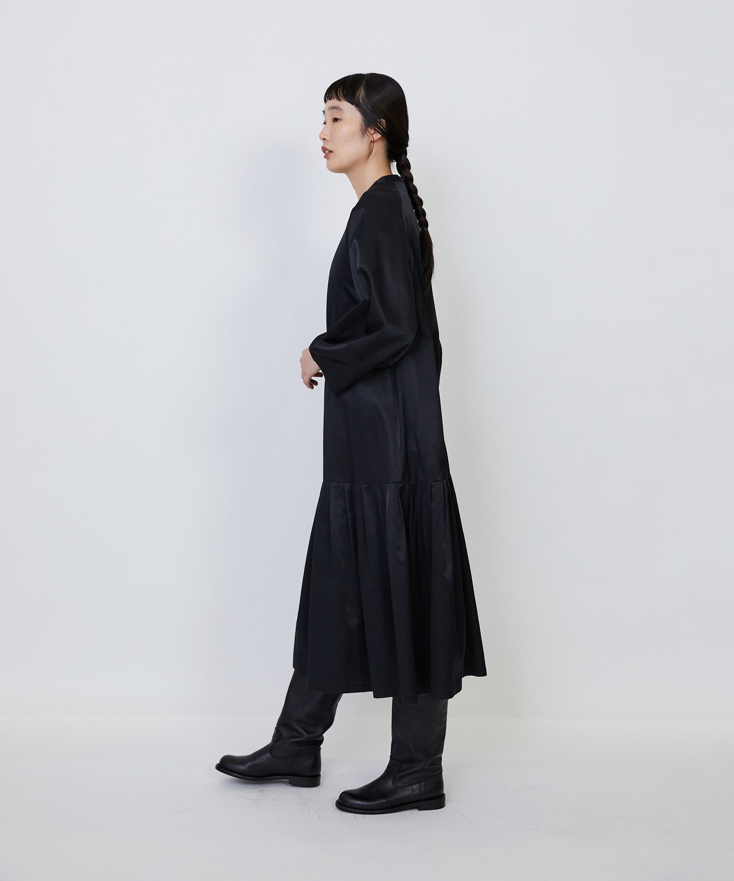 【LOISIR】｜2BUY10%OFF・3BUY20%OFF｜【MTサイズあり】コットンレーヨンサテンティアードワンピース 詳細画像 ブラック 4