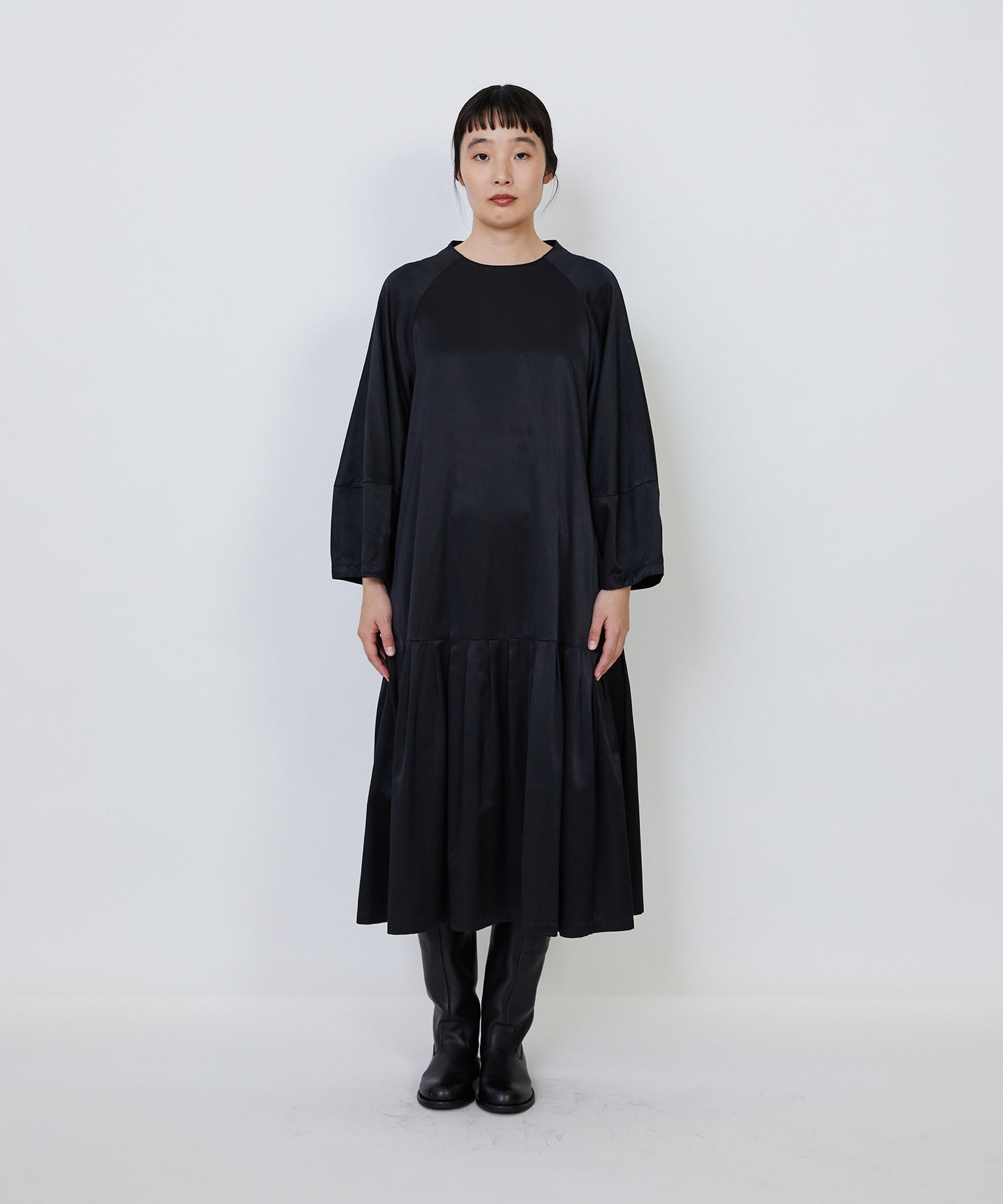 【LOISIR】｜2BUY10%OFF・3BUY20%OFF｜【MTサイズあり】コットンレーヨンサテンティアードワンピース 詳細画像 ブラック 7