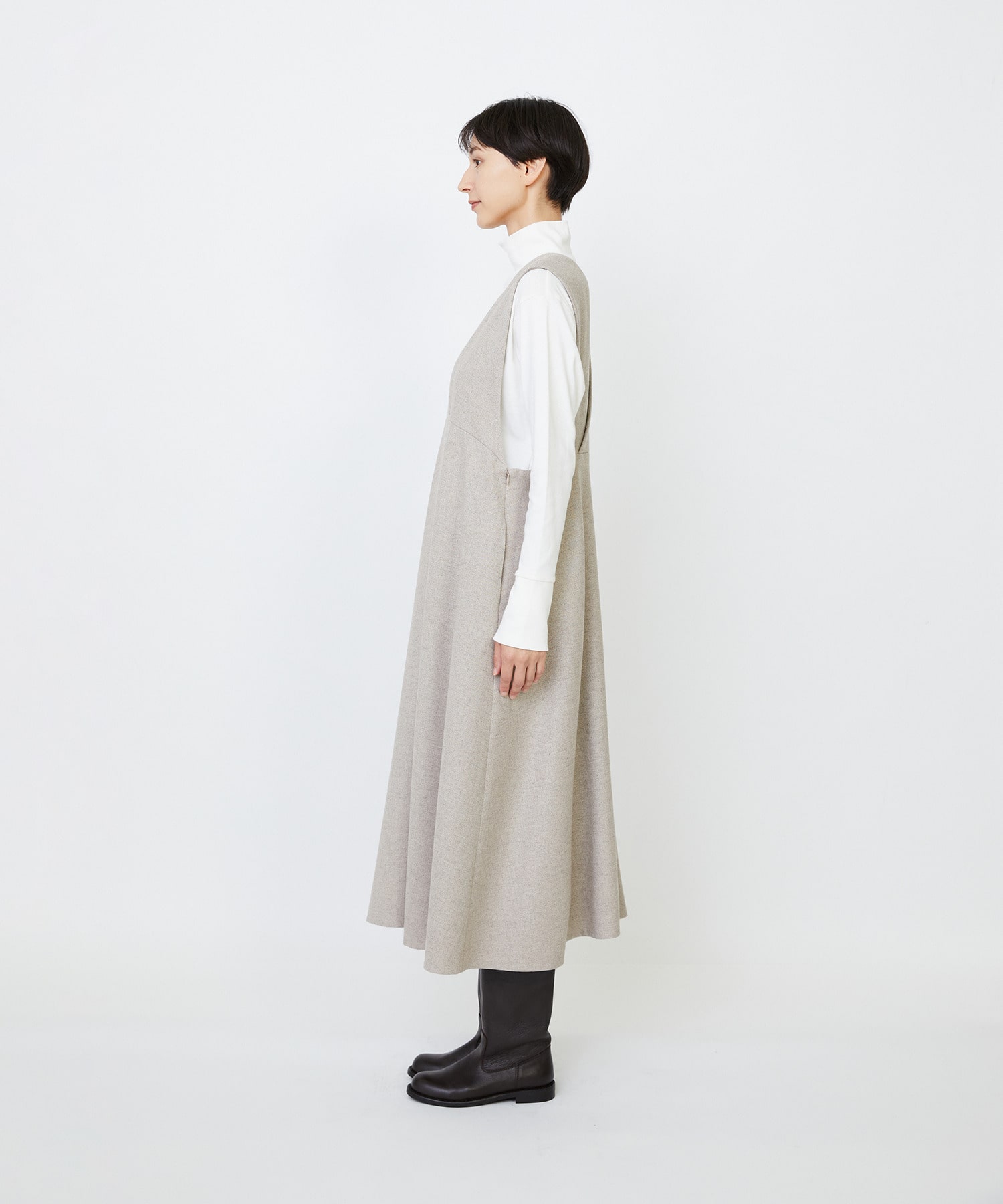 【LOISIR】【10月お気に入り登録ブランド内5位】Vネックジャンパースカート 詳細画像 ブラック 16