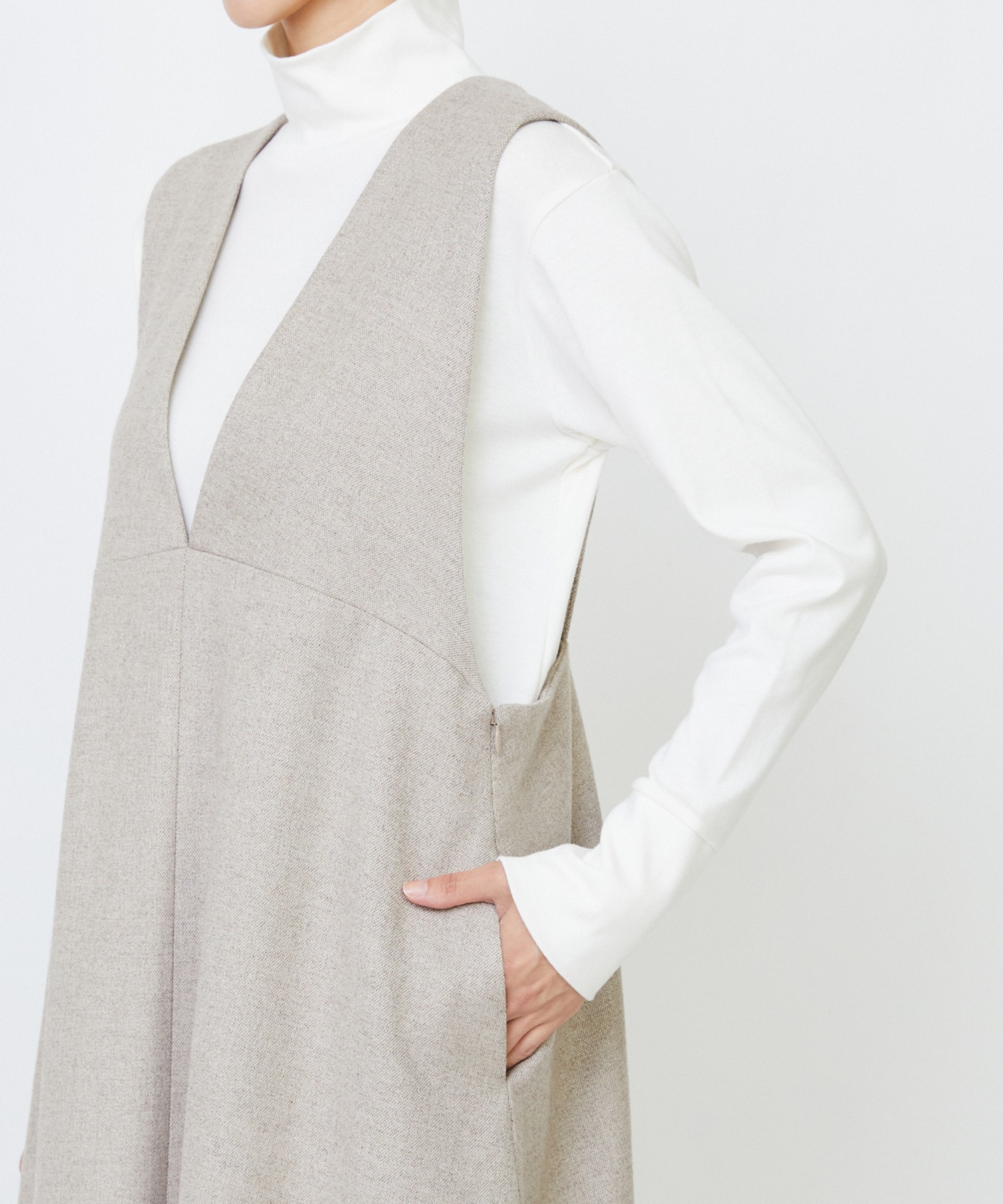 【LOISIR】【10月お気に入り登録ブランド内5位】Vネックジャンパースカート 詳細画像 ブラック 20