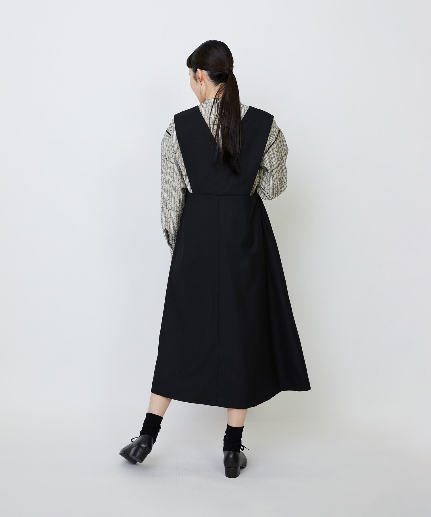 【LOISIR】【10月お気に入り登録ブランド内5位】Vネックジャンパースカート 詳細画像 ブラック 6