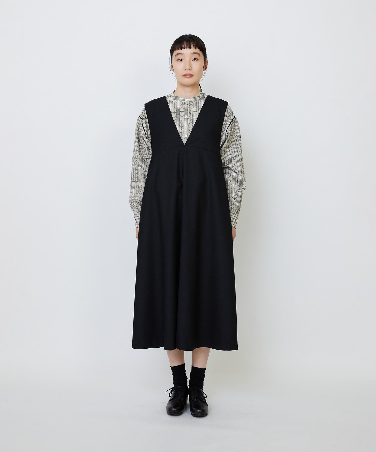 【LOISIR】【10月お気に入り登録ブランド内5位】Vネックジャンパースカート 詳細画像 ブラック 7