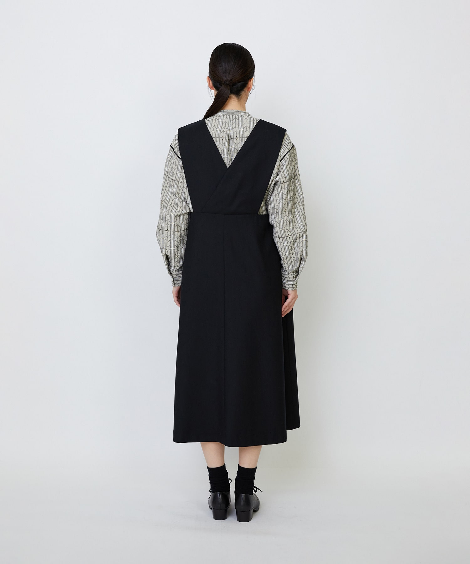 【LOISIR】【10月お気に入り登録ブランド内5位】Vネックジャンパースカート 詳細画像 ブラック 9