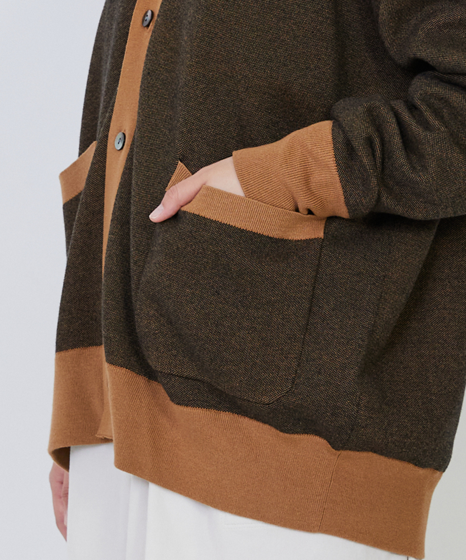 【LOISIR】【リバーシブル・ユニセックス】コットンダブルジャカードカーディガン 詳細画像 ブラック 33