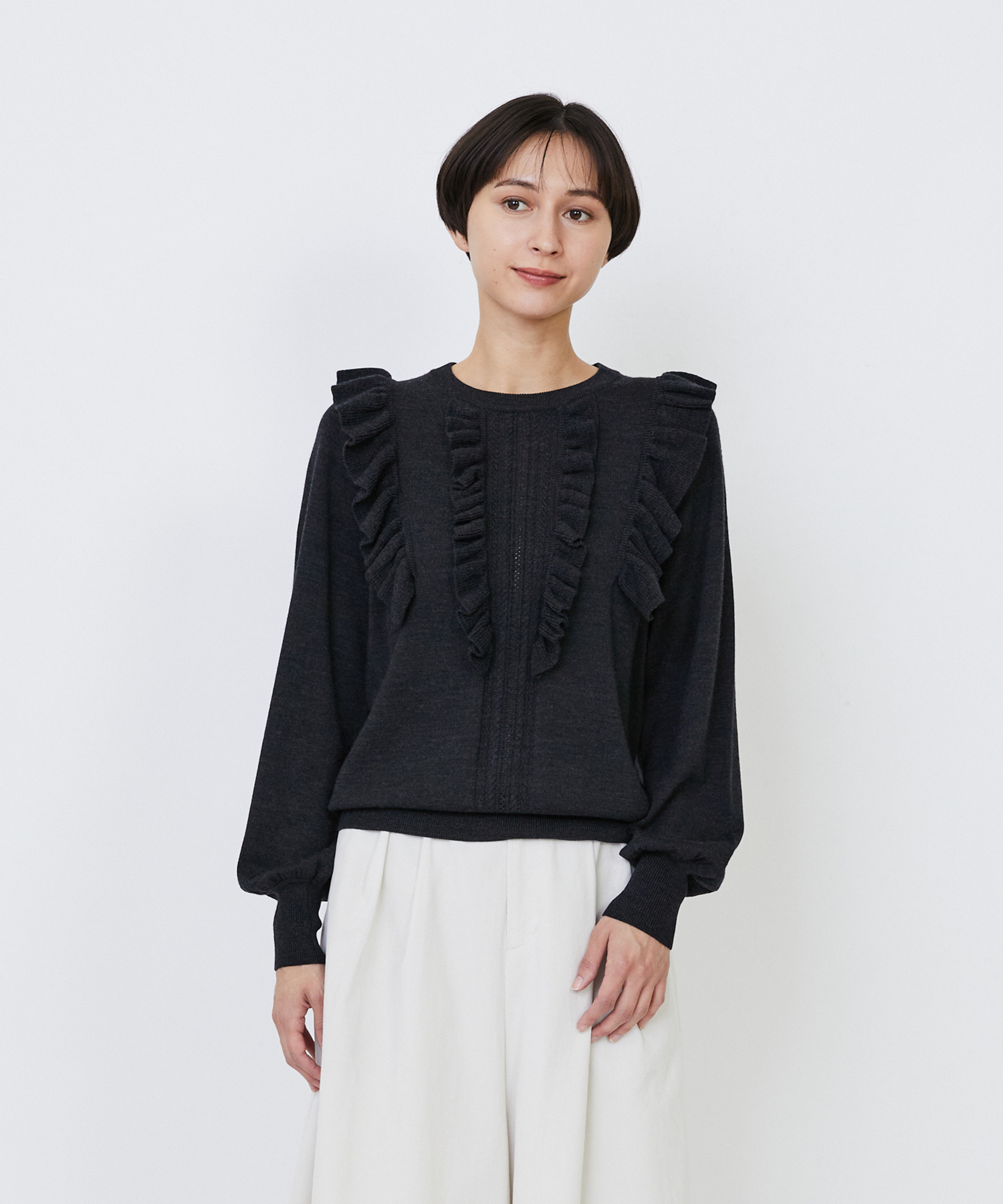 【LOISIR】｜2BUY10%OFF・3BUY20%OFF｜ウール梳毛天竺フリルプルオーバー 詳細画像 チャコールグレー 1