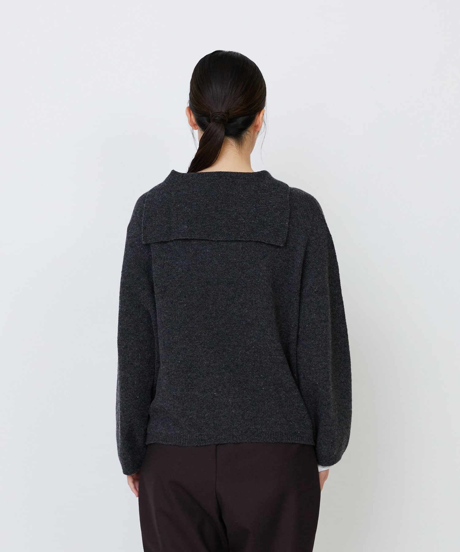 【LOISIR】【11月お気に入り登録ブランド内5位】ホールガーメントカシミヤ混天竺セーラーカラープルオーバー 詳細画像 チャコールグレー 15