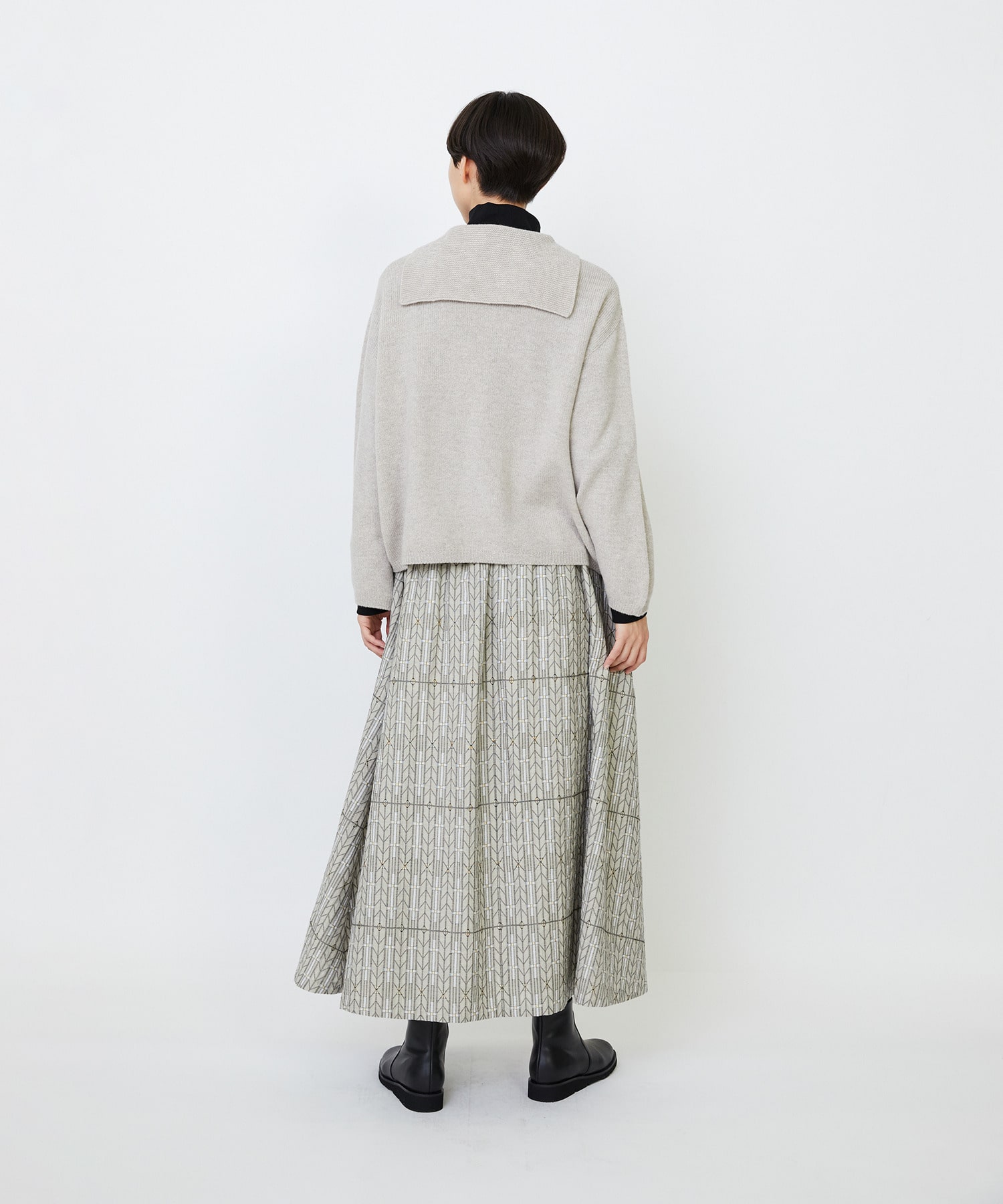 【LOISIR】【11月お気に入り登録ブランド内5位】ホールガーメントカシミヤ混天竺セーラーカラープルオーバー 詳細画像 チャコールグレー 5