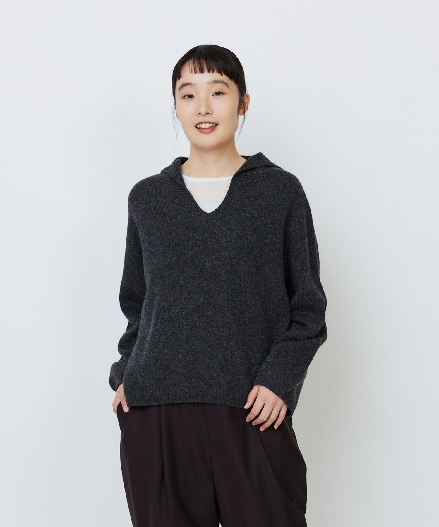 【LOISIR】【11月お気に入り登録ブランド内5位】ホールガーメントカシミヤ混天竺セーラーカラープルオーバー 詳細画像 チャコールグレー 1