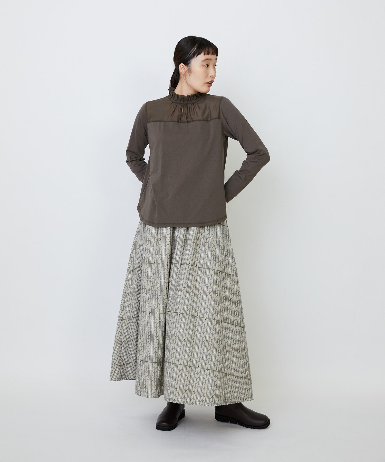 【LOISIR】｜2BUY10%OFF・3BUY20%OFF｜シルクコットンローン×ハイゲージ天竺カットソーブラウス 詳細画像 ブラック 16