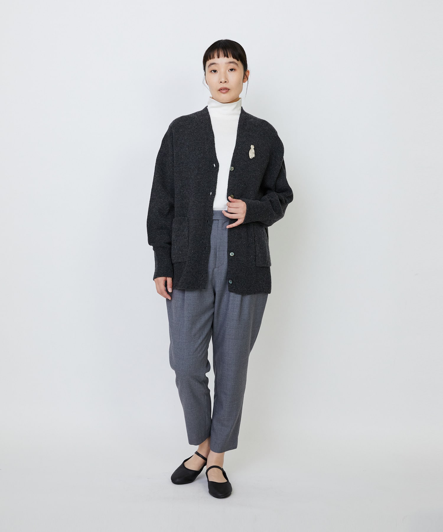 【LOISIR】【アーティストコラボ】LOISIR×TORANEKOBONBON お座りネコブローチ 詳細画像 ブラック 1