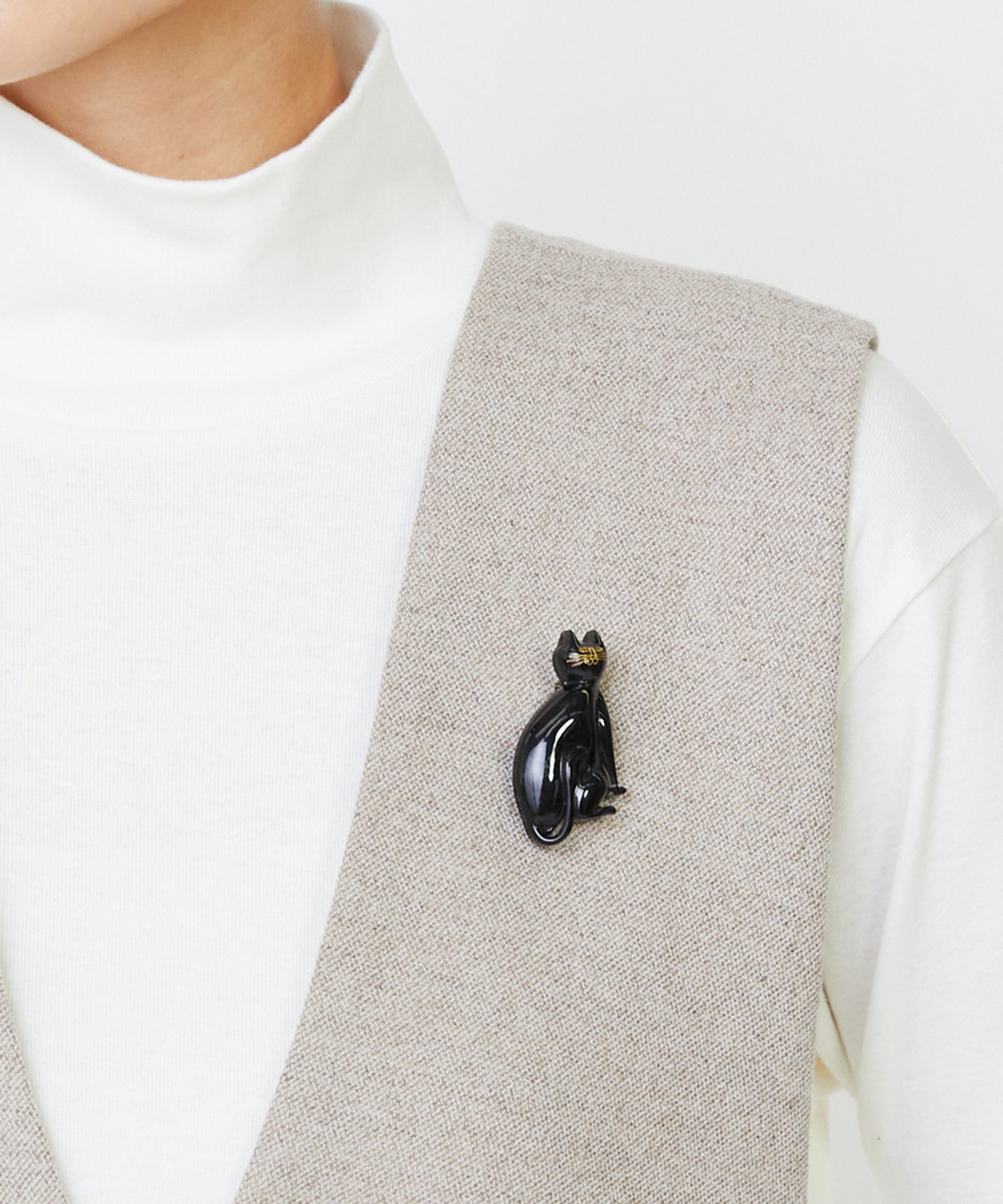 【LOISIR】【アーティストコラボ】LOISIR×TORANEKOBONBON お座りネコブローチ 詳細画像 ブラック 5